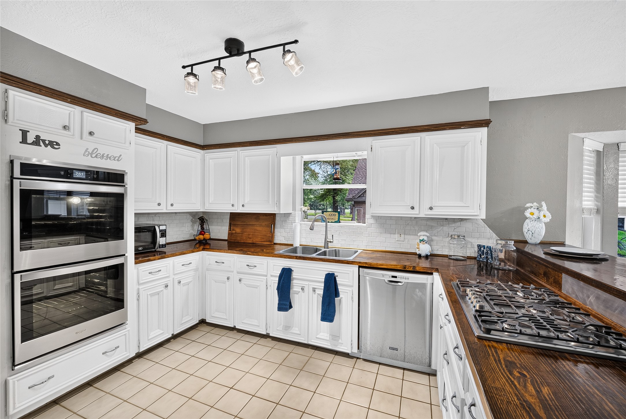97 Panorama Drive Property Photo 10