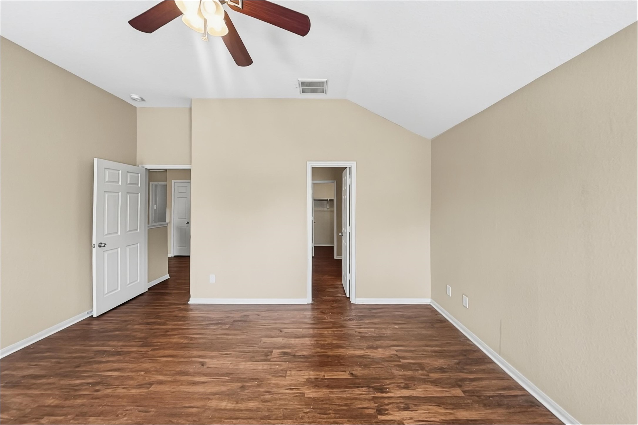 9928 Grebe Drive Property Photo 12