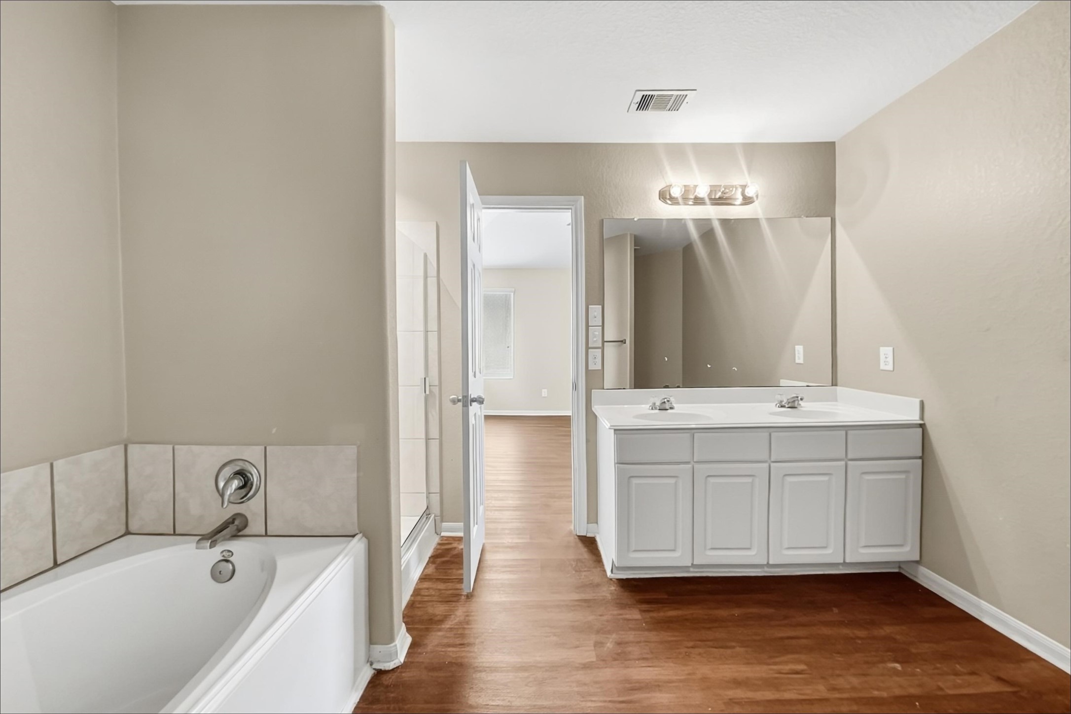 9928 Grebe Drive Property Photo 14
