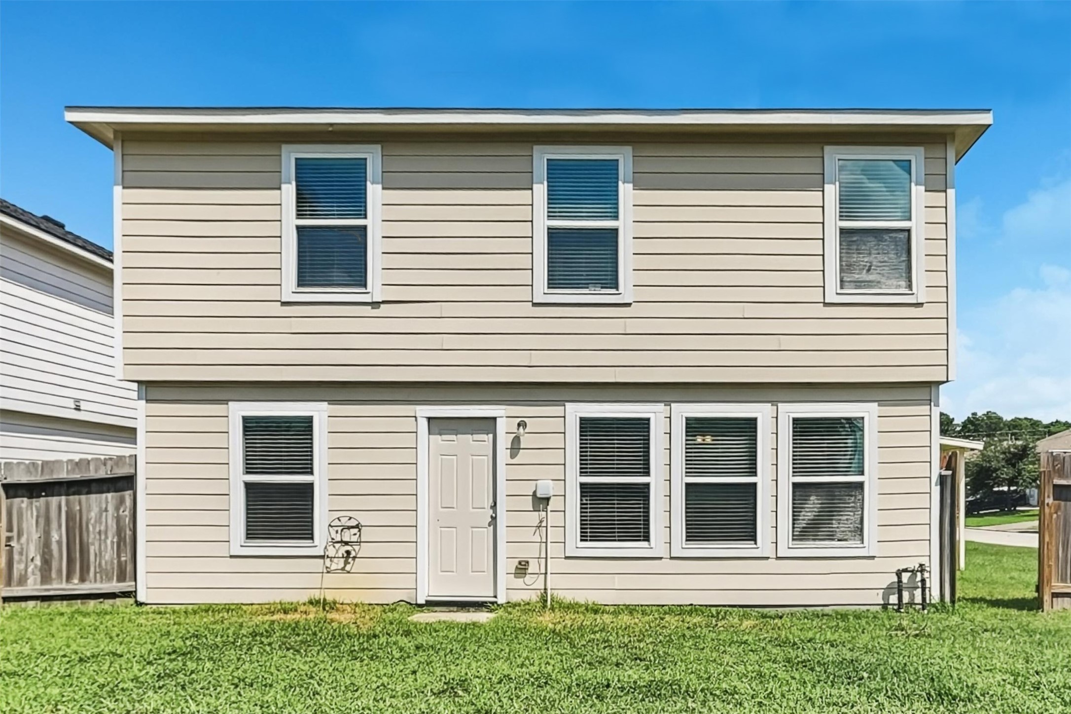 9928 Grebe Drive Property Photo 18