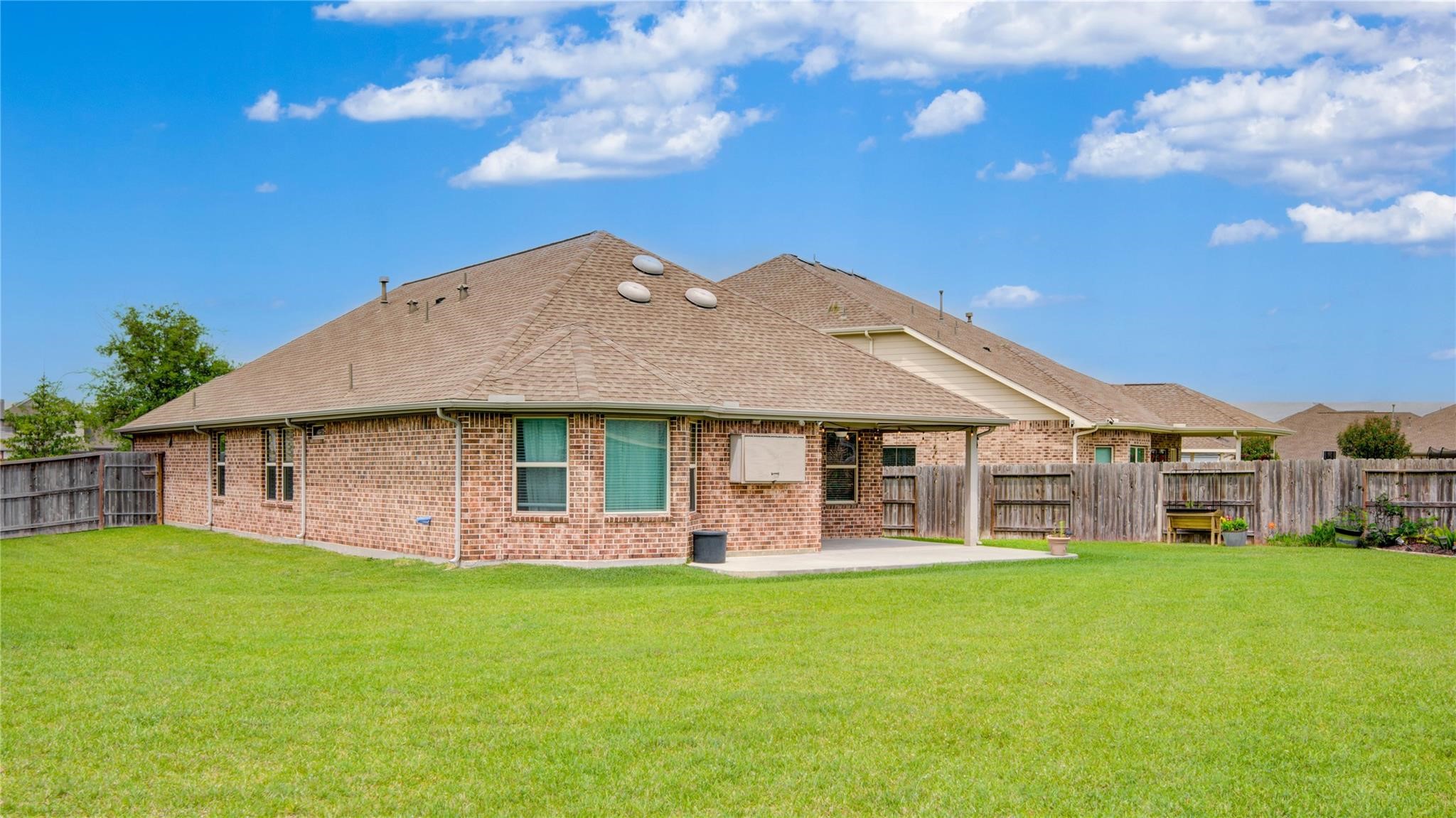 20202 Heather Haven Drive Property Photo 2