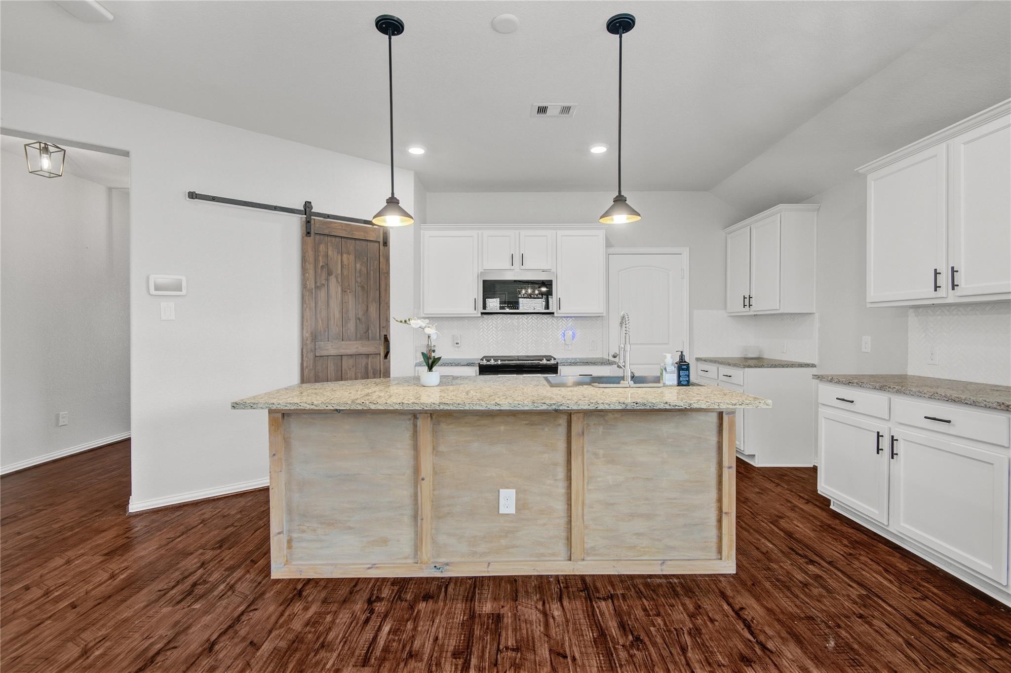 20202 Heather Haven Drive Property Photo 17