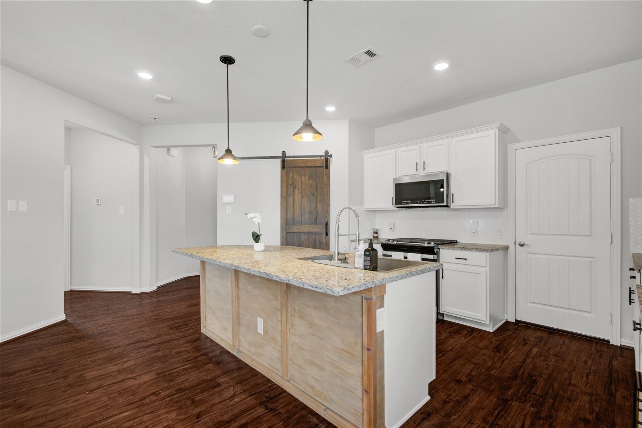 20202 Heather Haven Drive Property Photo 18