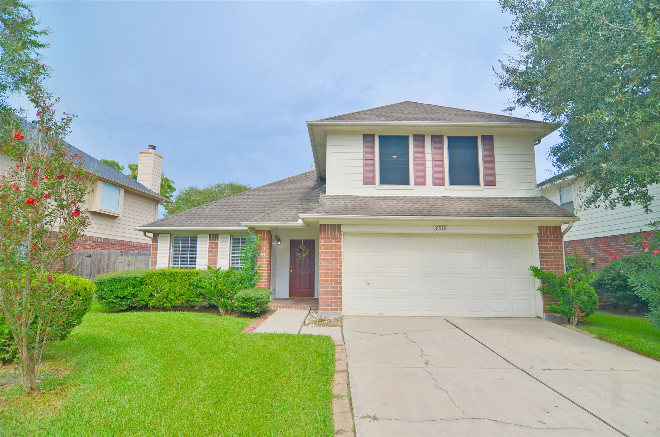 16915 Lighthouse View Drive Property Photo 4