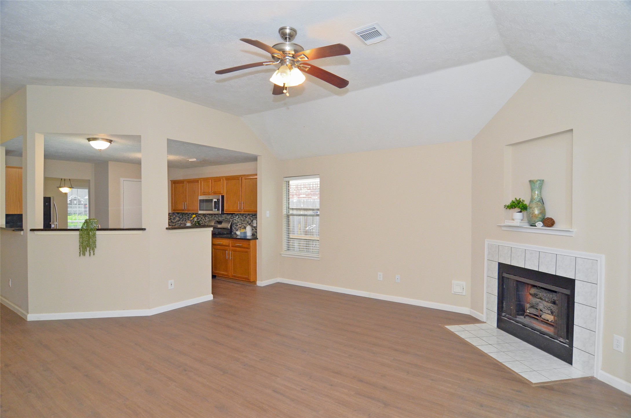 16915 Lighthouse View Drive Property Photo 13