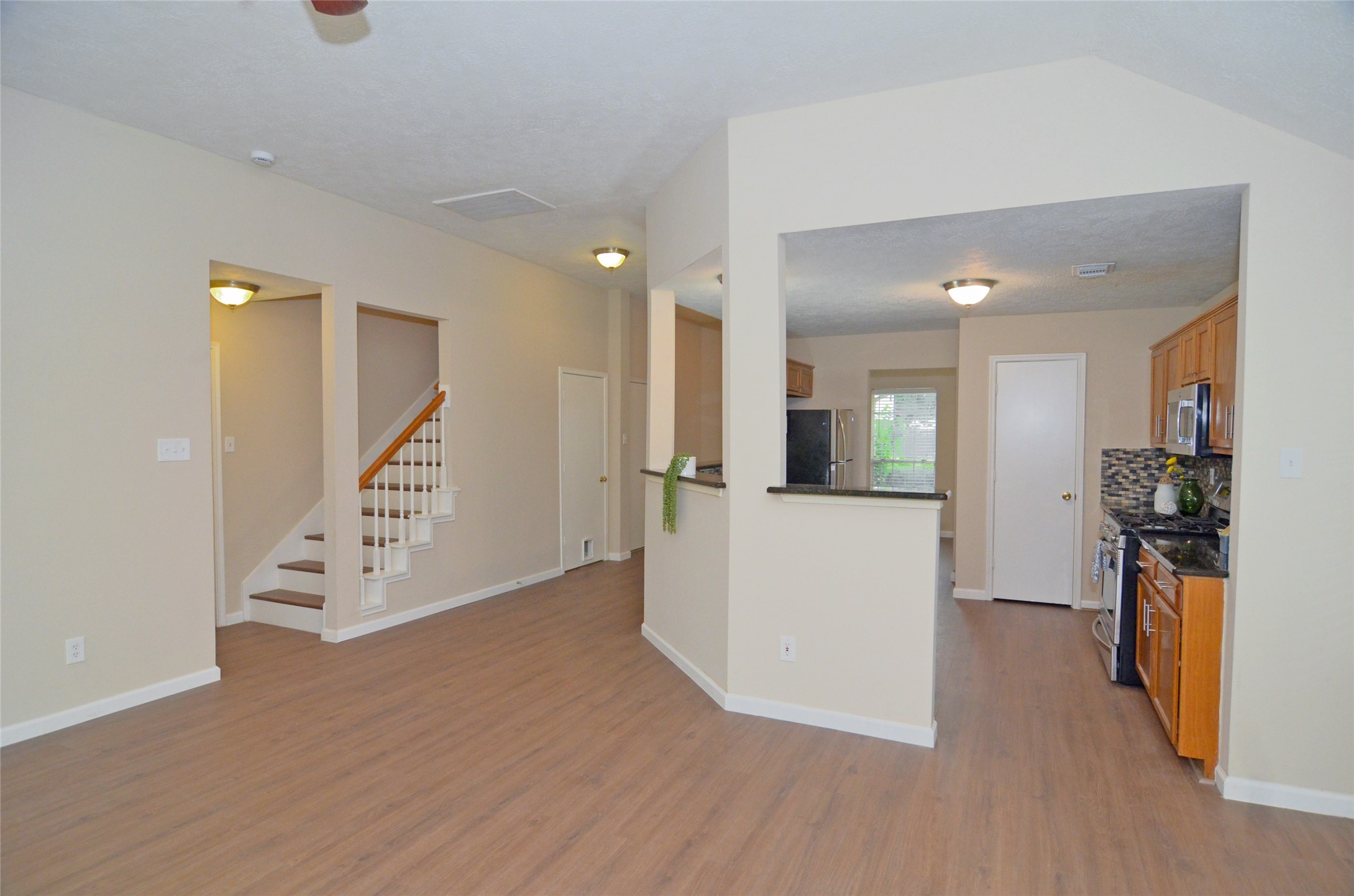 16915 Lighthouse View Drive Property Photo 14