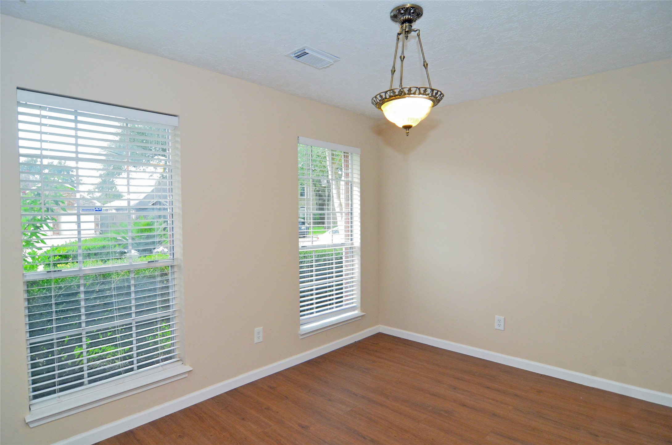 16915 Lighthouse View Drive Property Photo 15