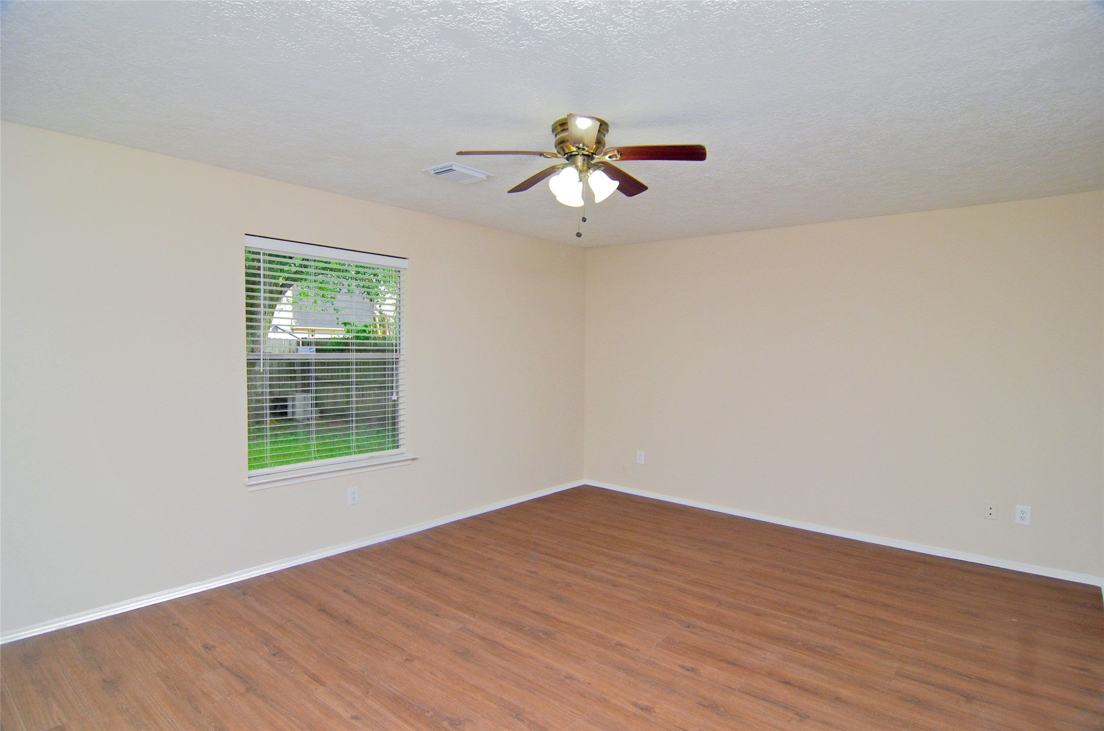 16915 Lighthouse View Drive Property Photo 16