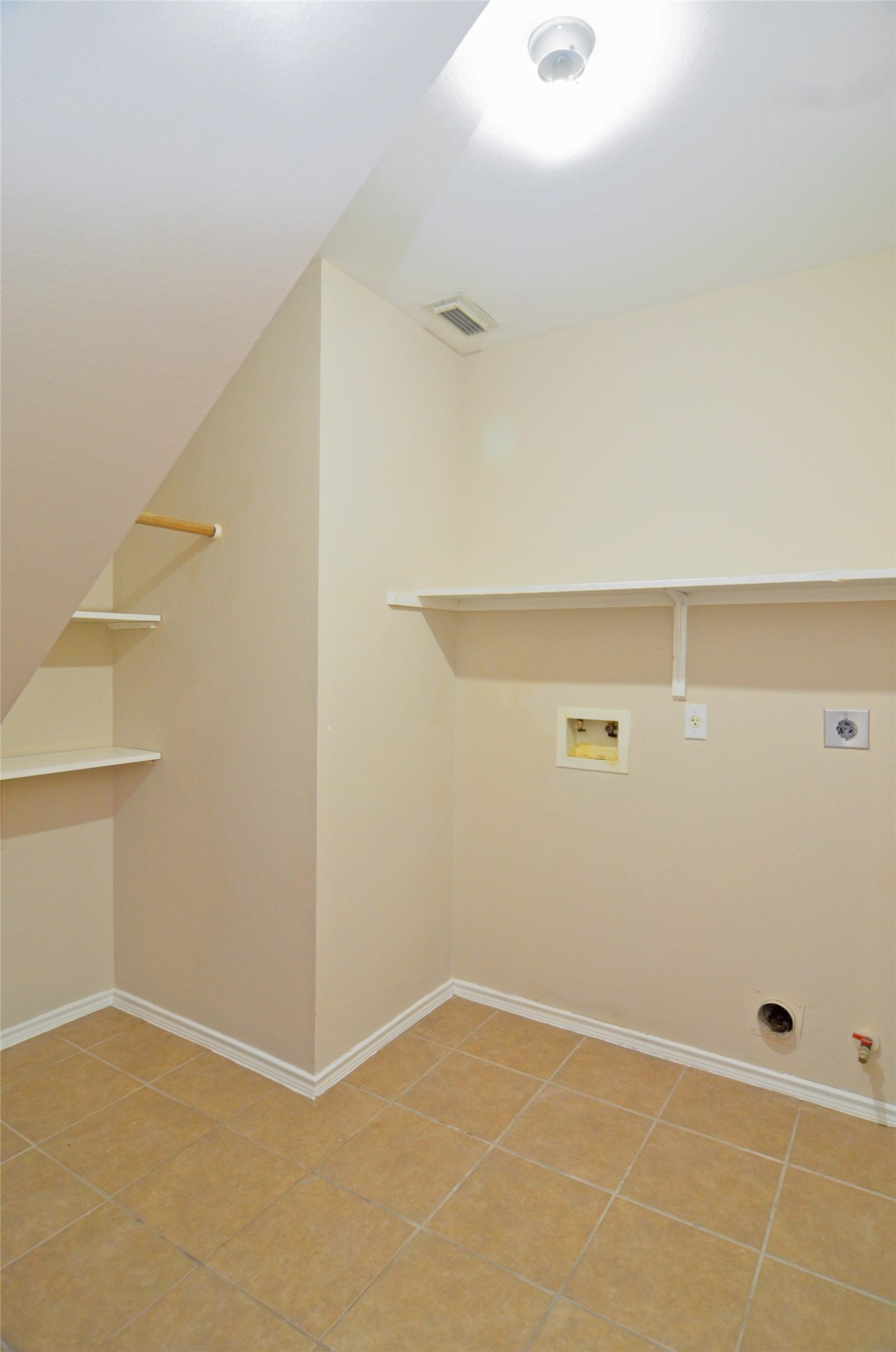 16915 Lighthouse View Drive Property Photo 23