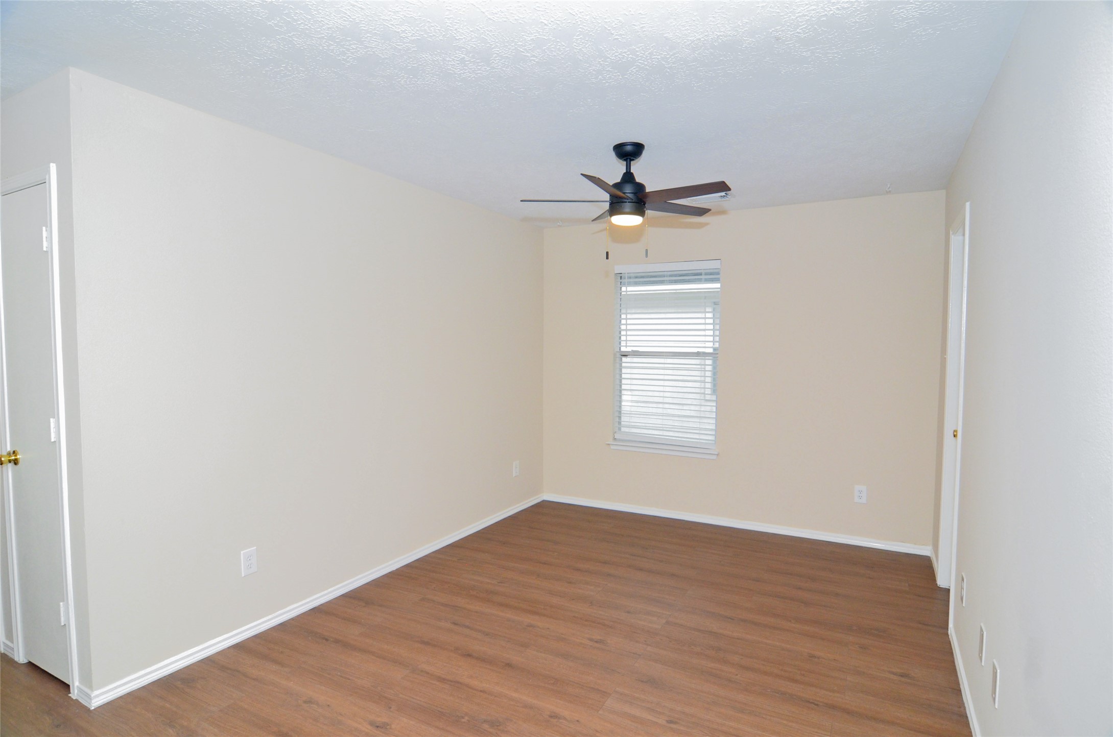 16915 Lighthouse View Drive Property Photo 24