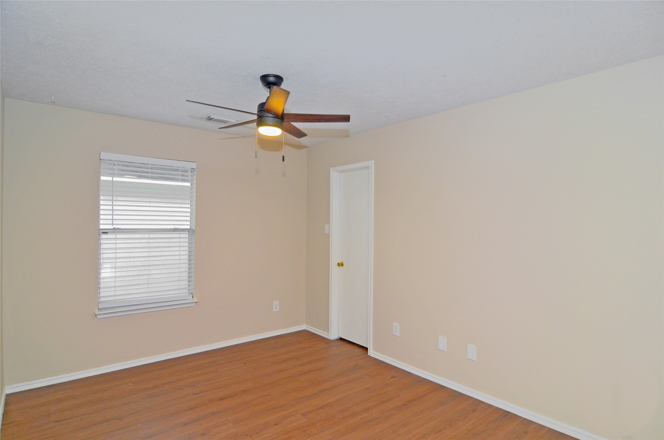 16915 Lighthouse View Drive Property Photo 25