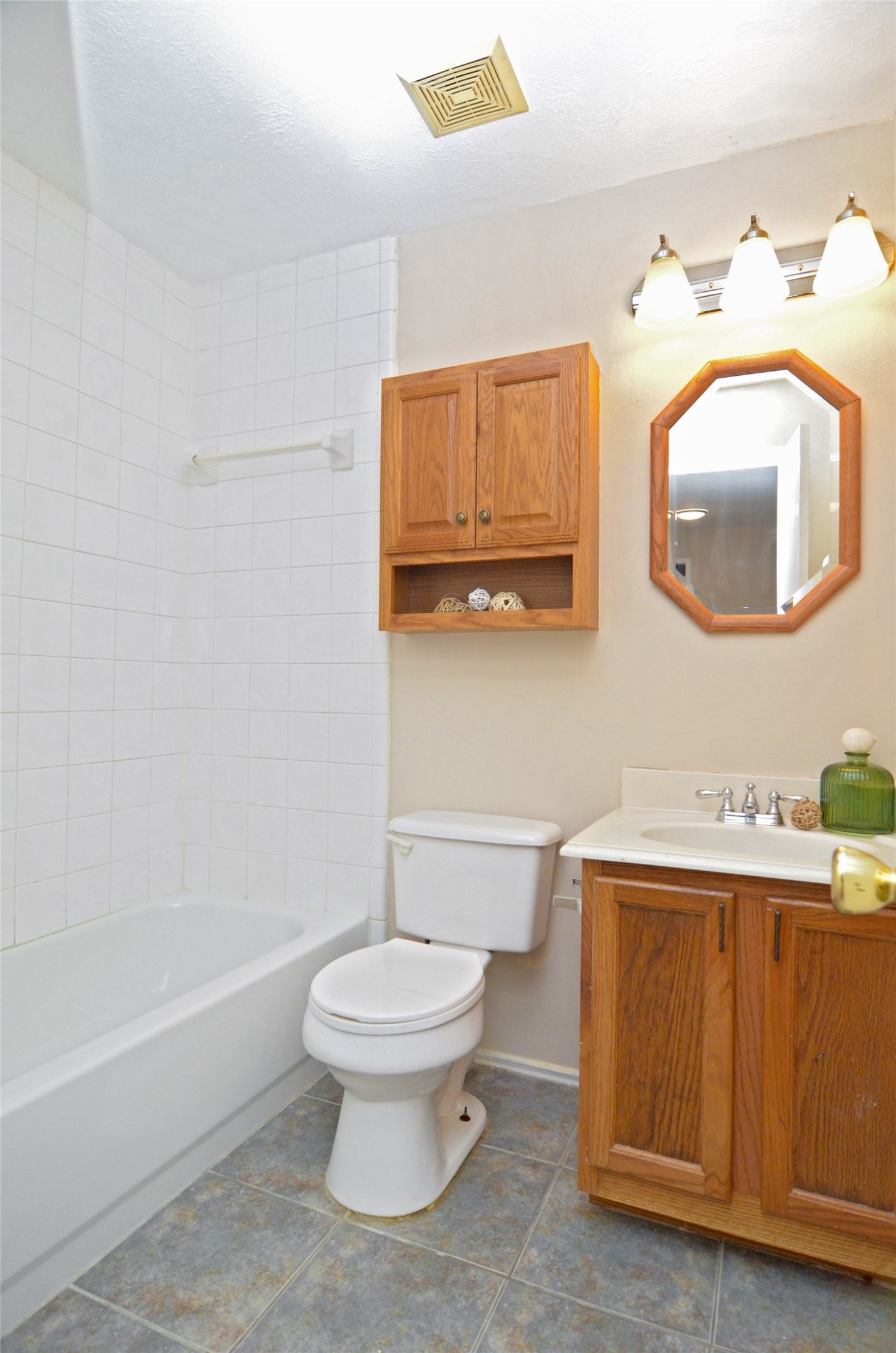 16915 Lighthouse View Drive Property Photo 30