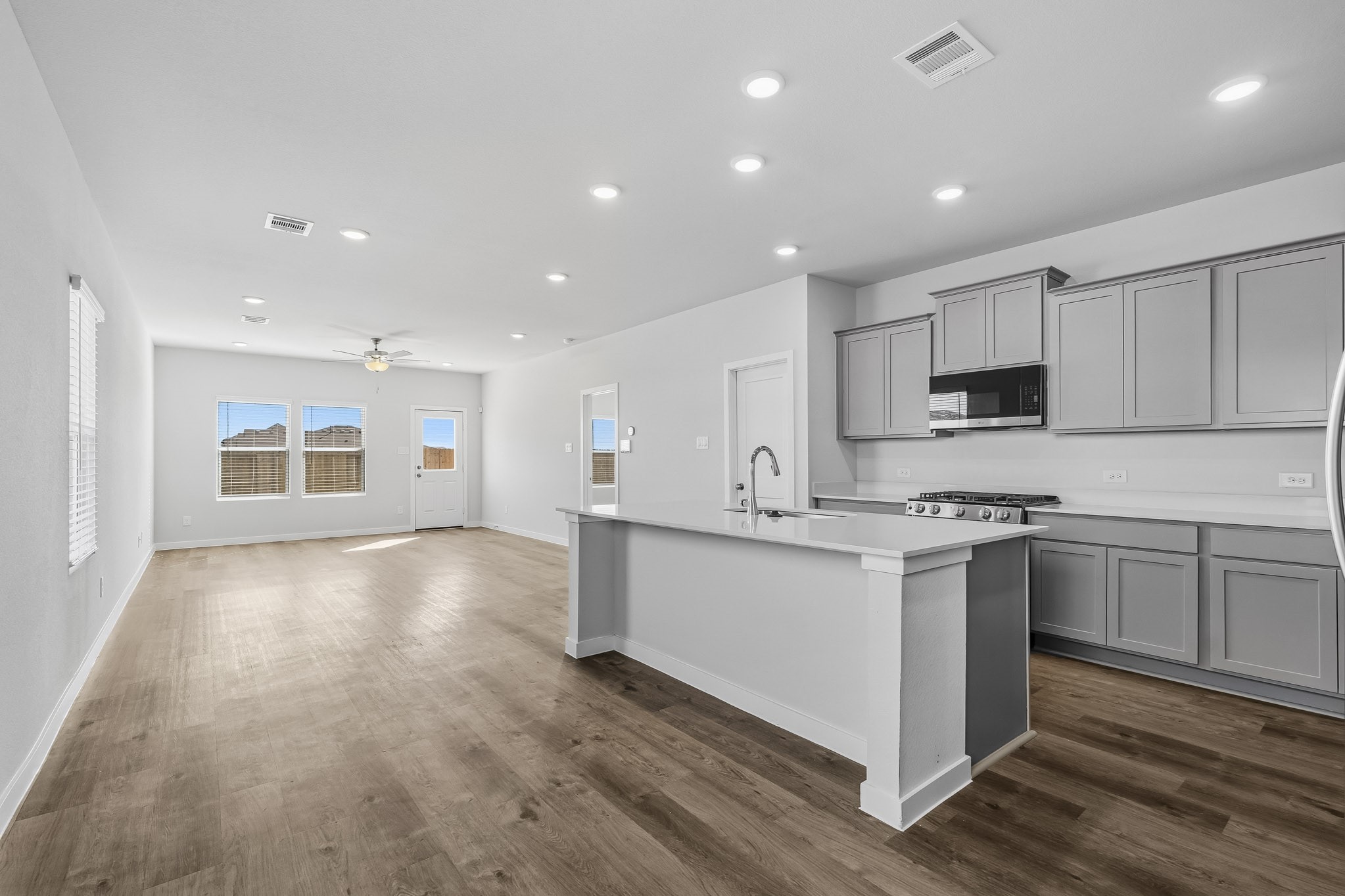 17142 King Eider Road Property Photo 3