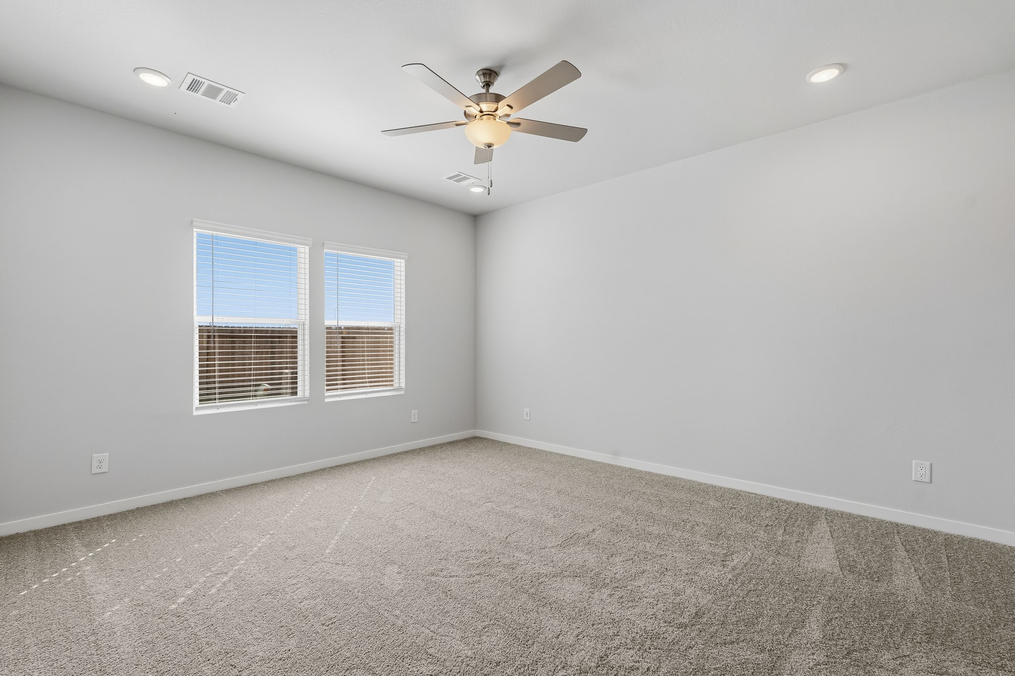 17142 King Eider Road Property Photo 9