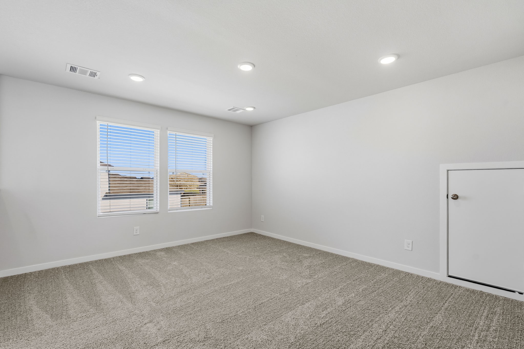 17142 King Eider Road Property Photo 16