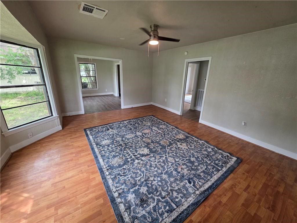 206 Gibbs Street Property Photo 3
