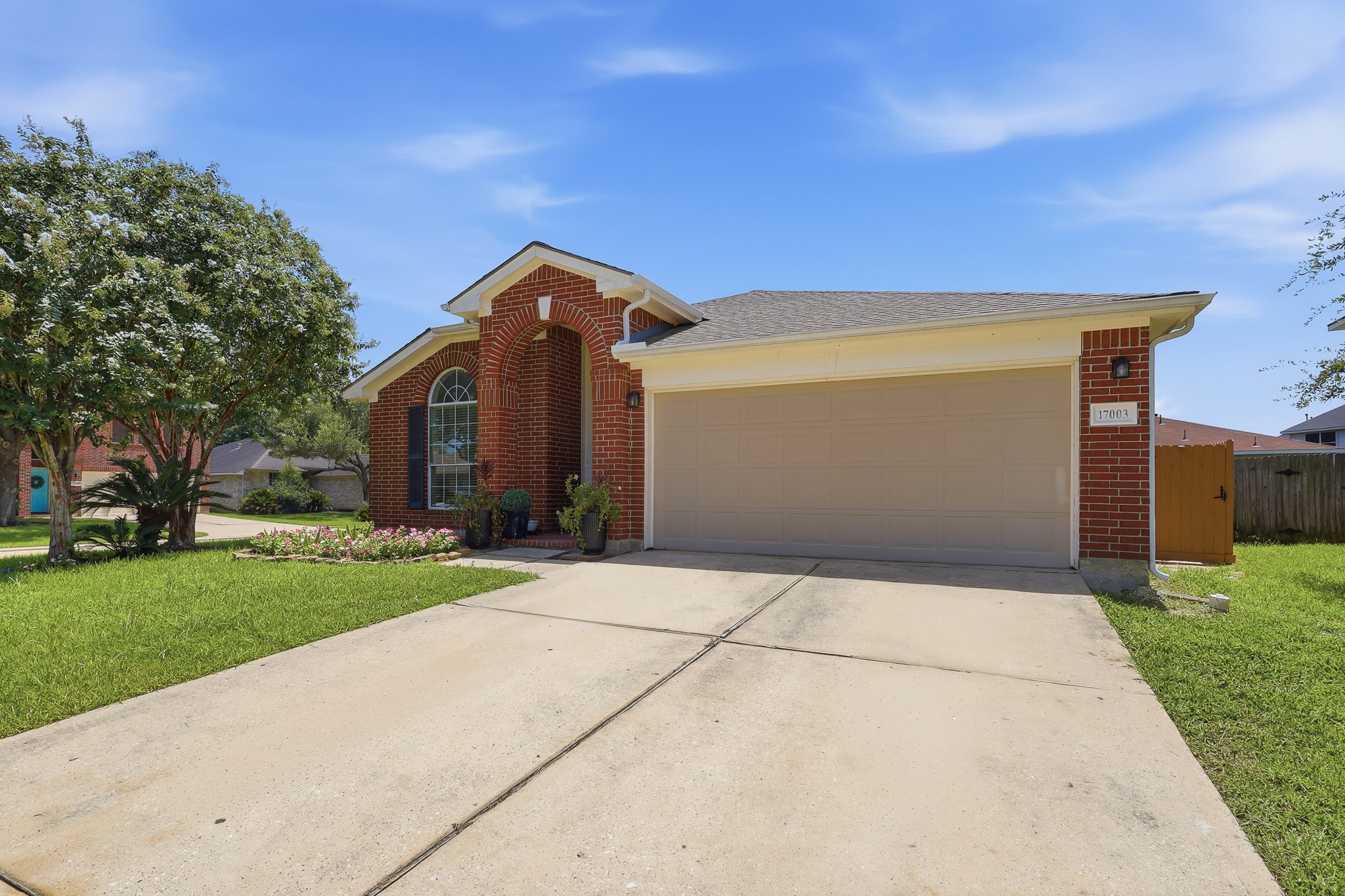 17003 Analisa Cir Property Photo 2