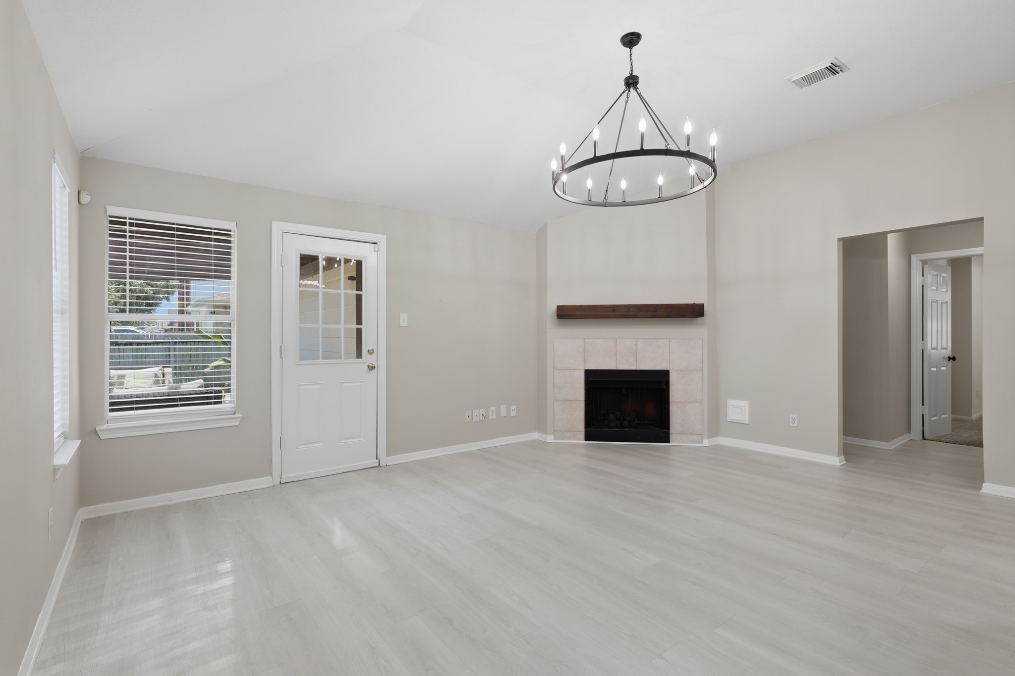 17003 Analisa Cir Property Photo 8