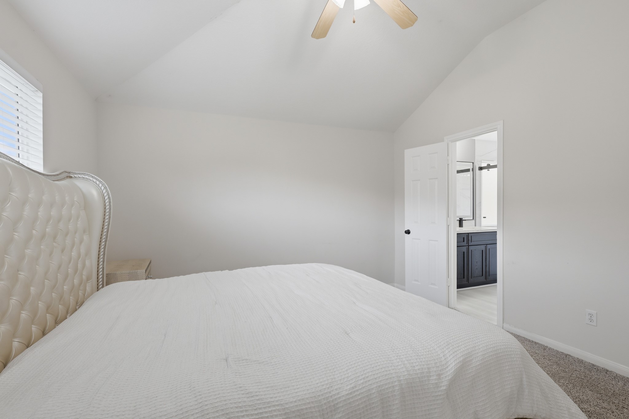 17003 Analisa Cir Property Photo 16