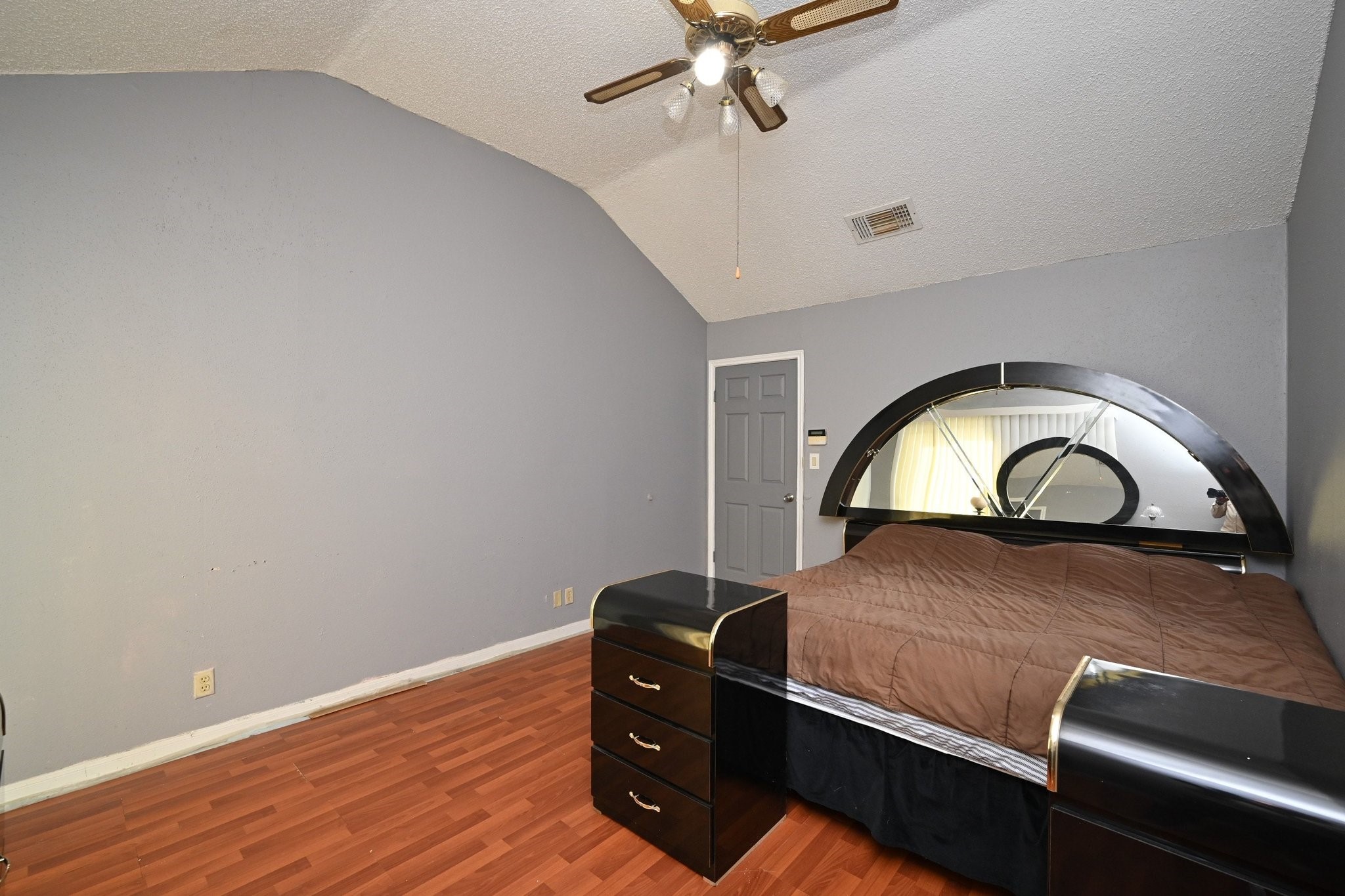 13102 Richmond Avenue Property Photo 22