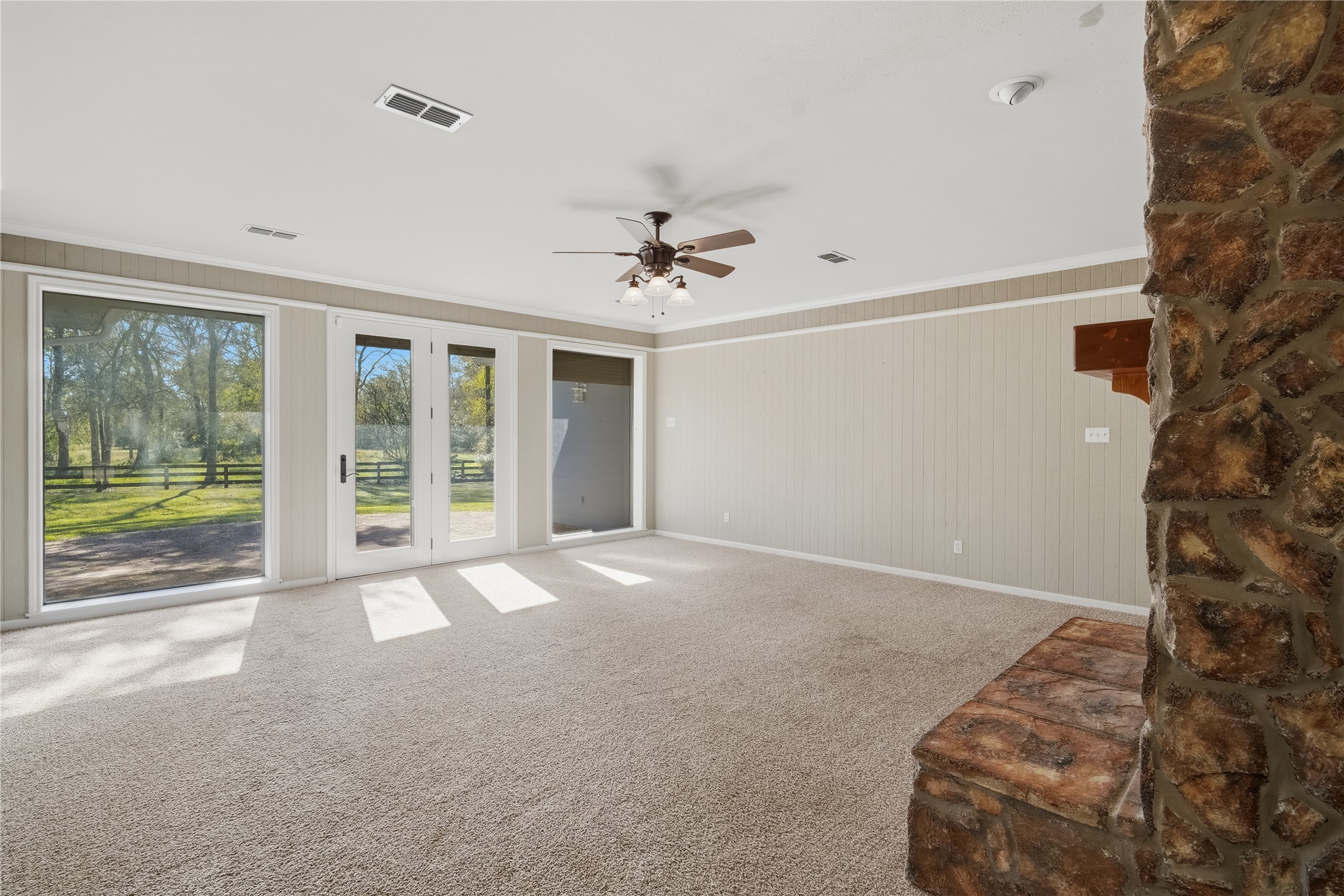433 Mackhank Road Property Photo 10