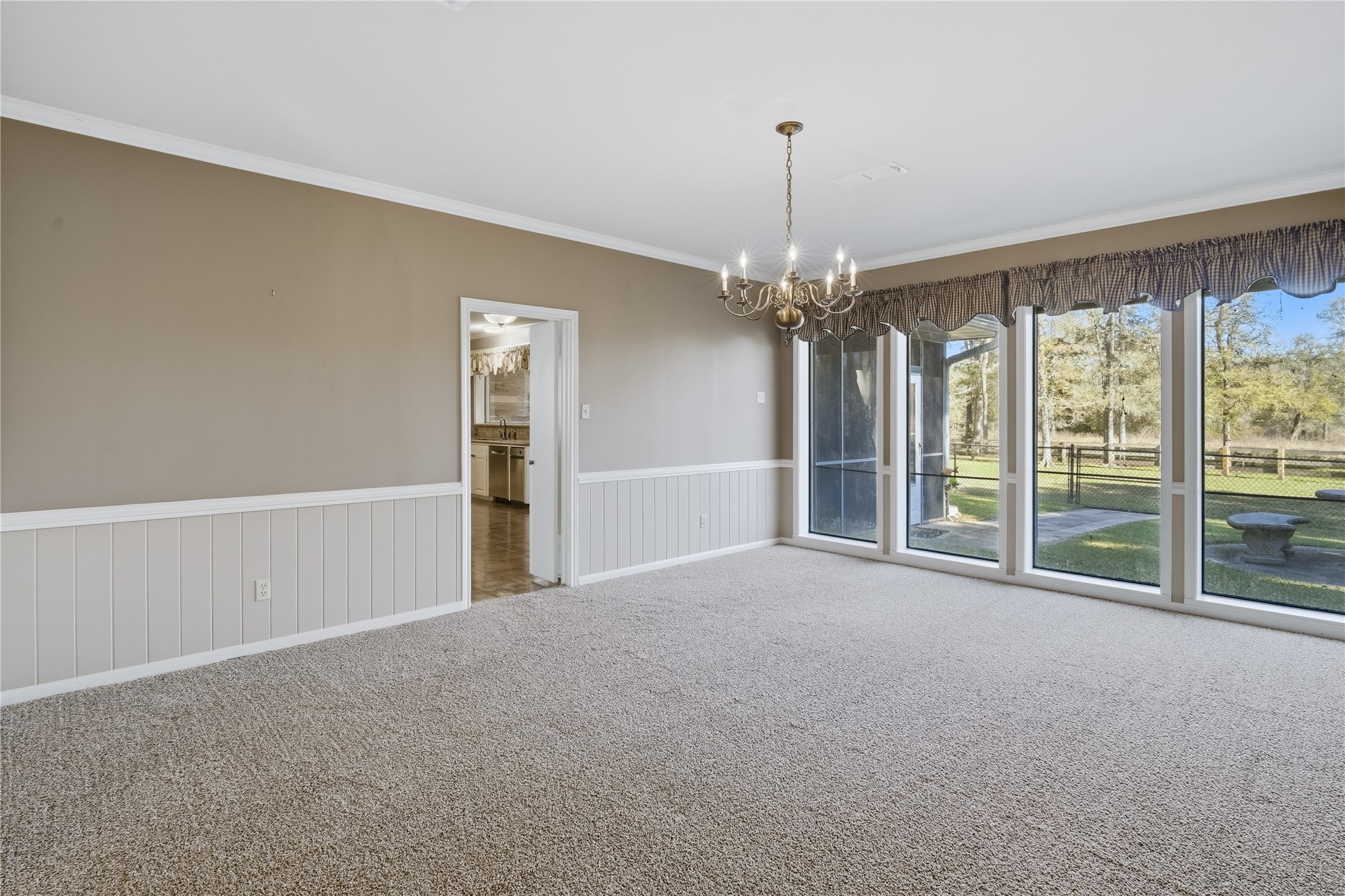 433 Mackhank Road Property Photo 14