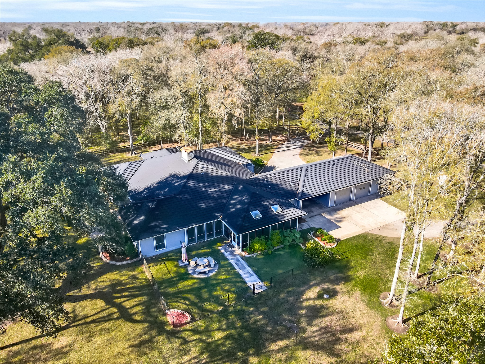 433 Mackhank Road Property Photo 40