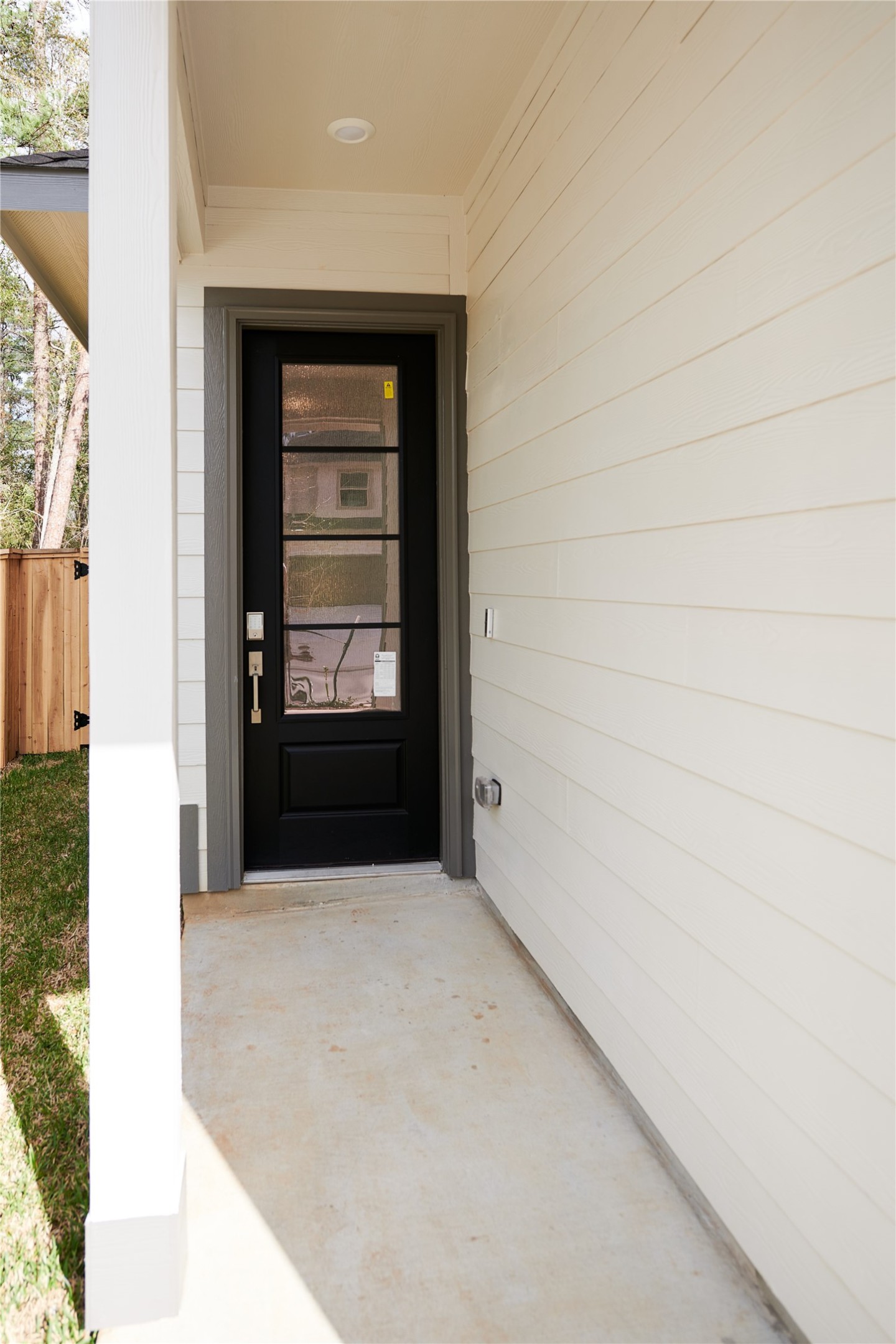 665 Royal Arch Drive Property Photo 4