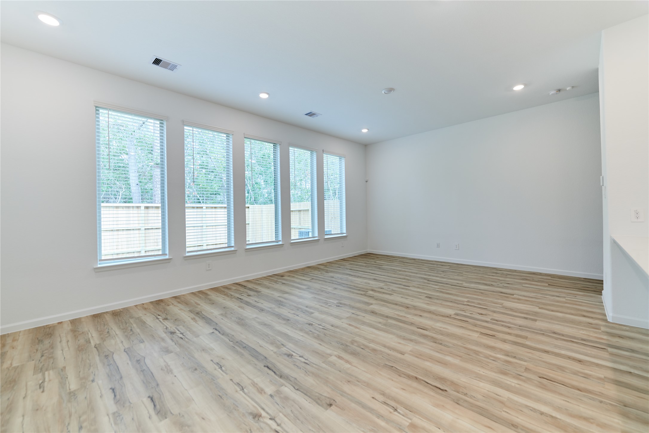665 Royal Arch Drive Property Photo 10