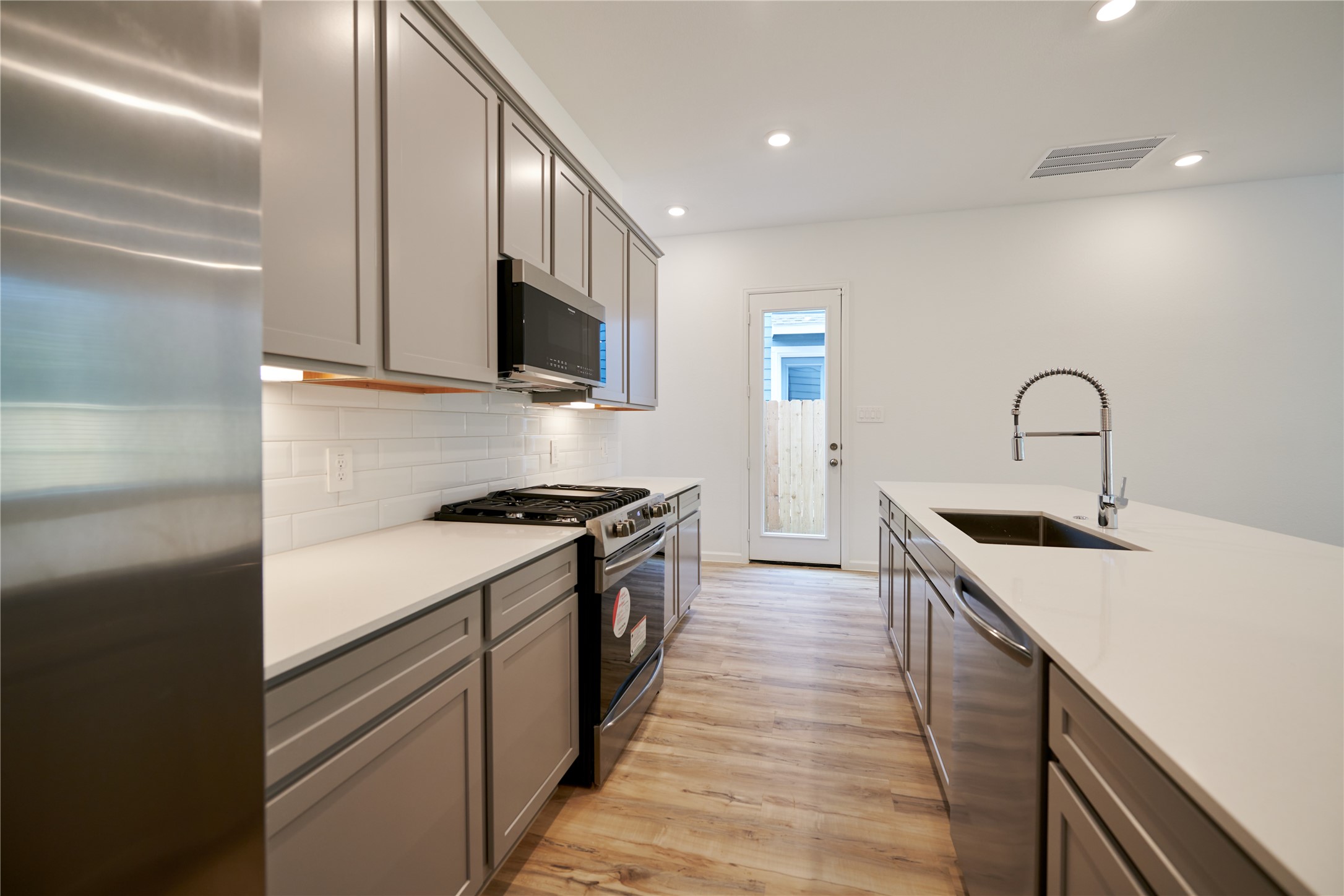 665 Royal Arch Drive Property Photo 14