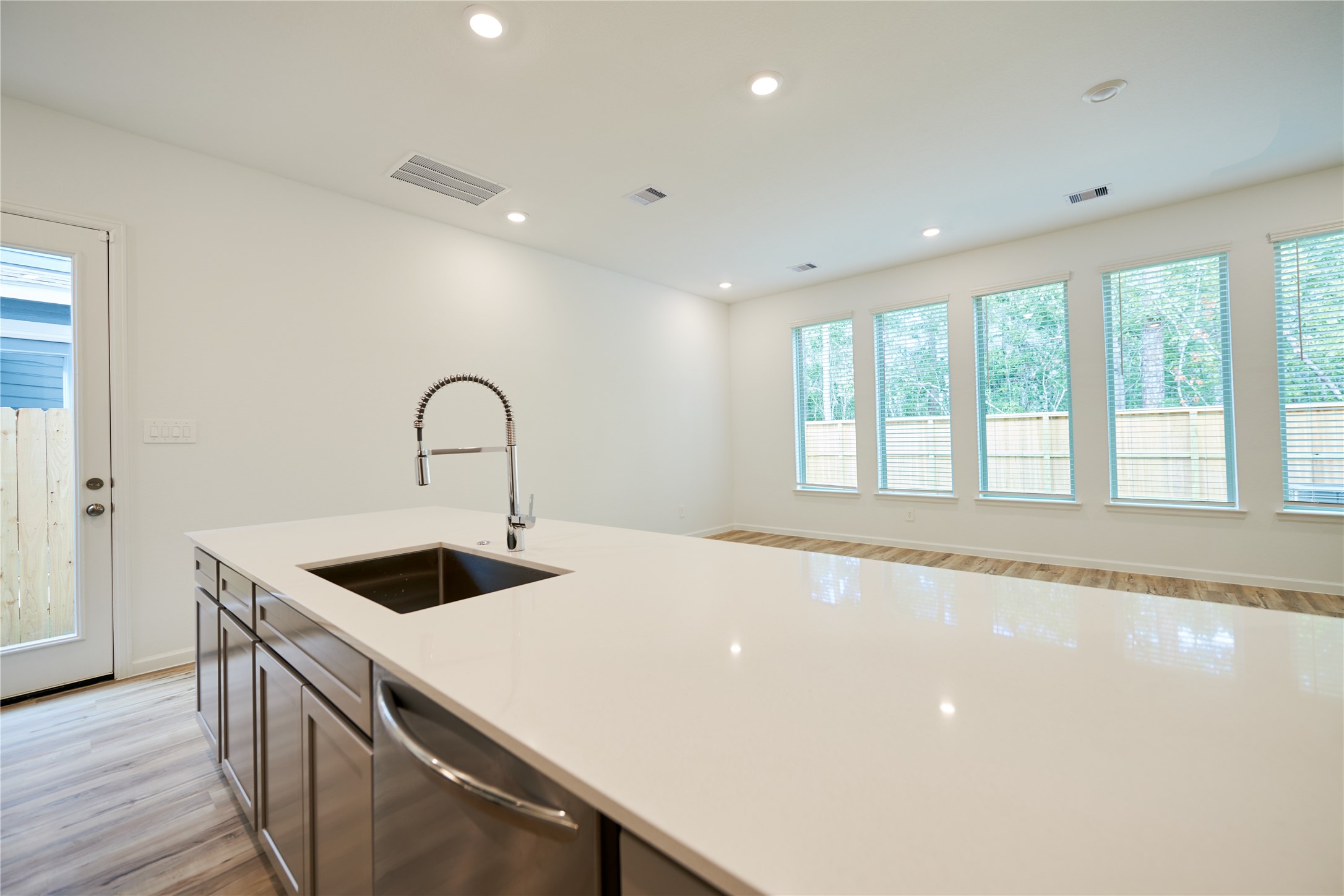 665 Royal Arch Drive Property Photo 16