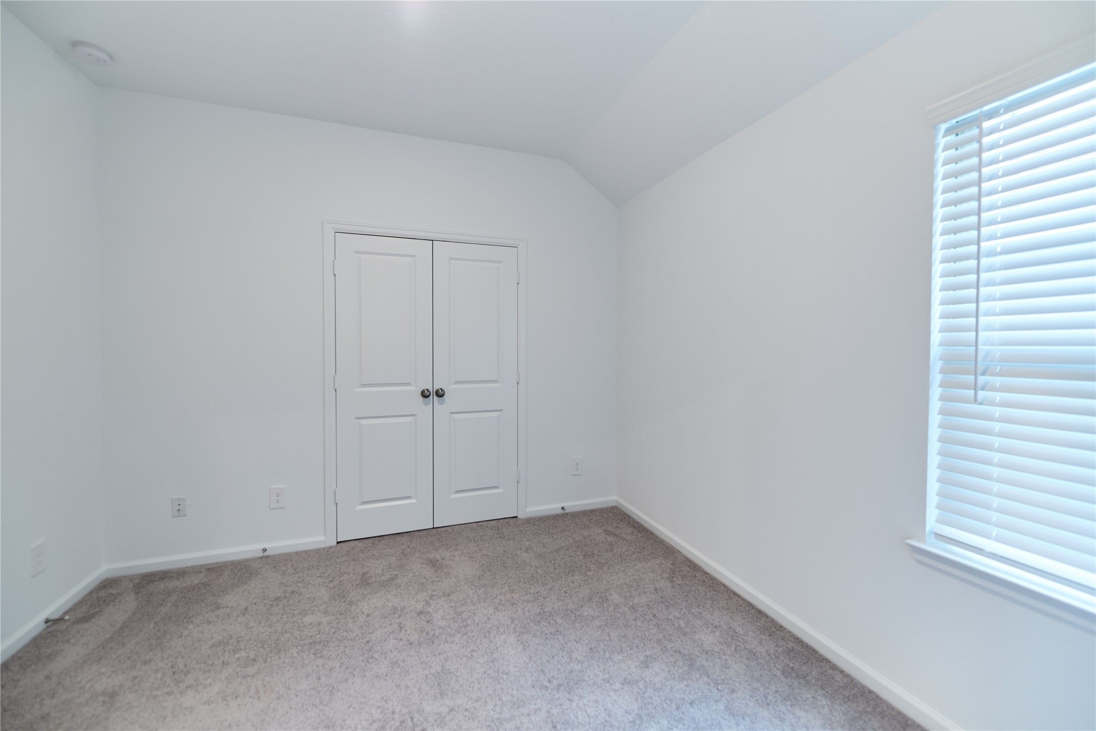 665 Royal Arch Drive Property Photo 23