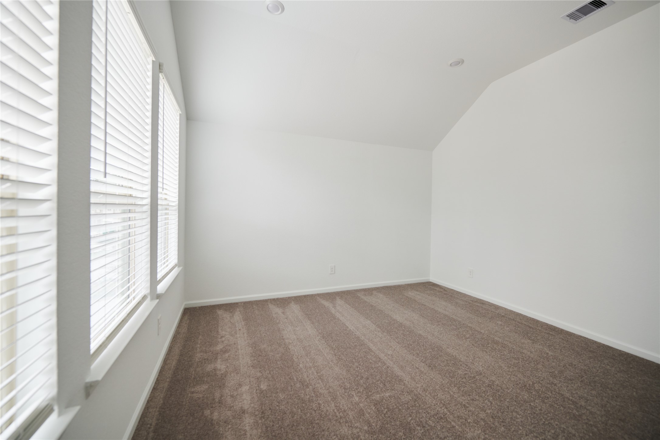 665 Royal Arch Drive Property Photo 27