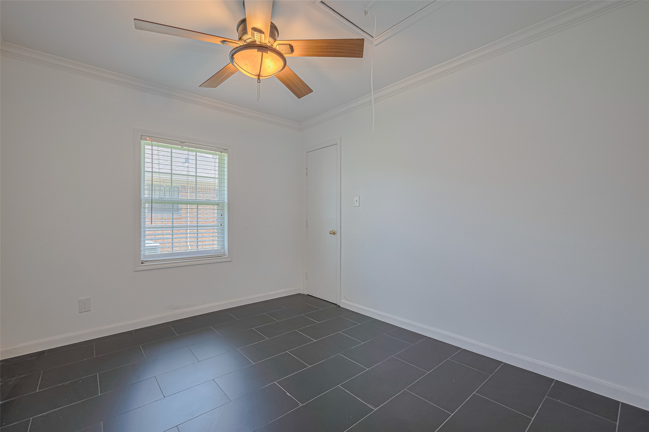 3042 Oak Forest Drive Property Photo 15