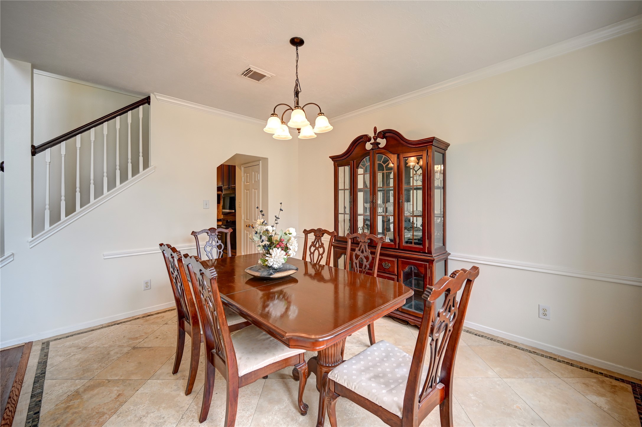11906 Dinosaur Valley Drive Property Photo 5