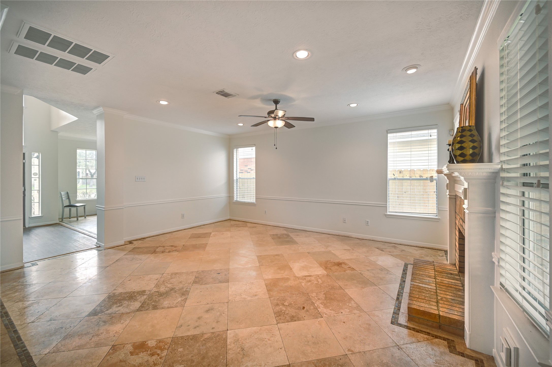 11906 Dinosaur Valley Drive Property Photo 22