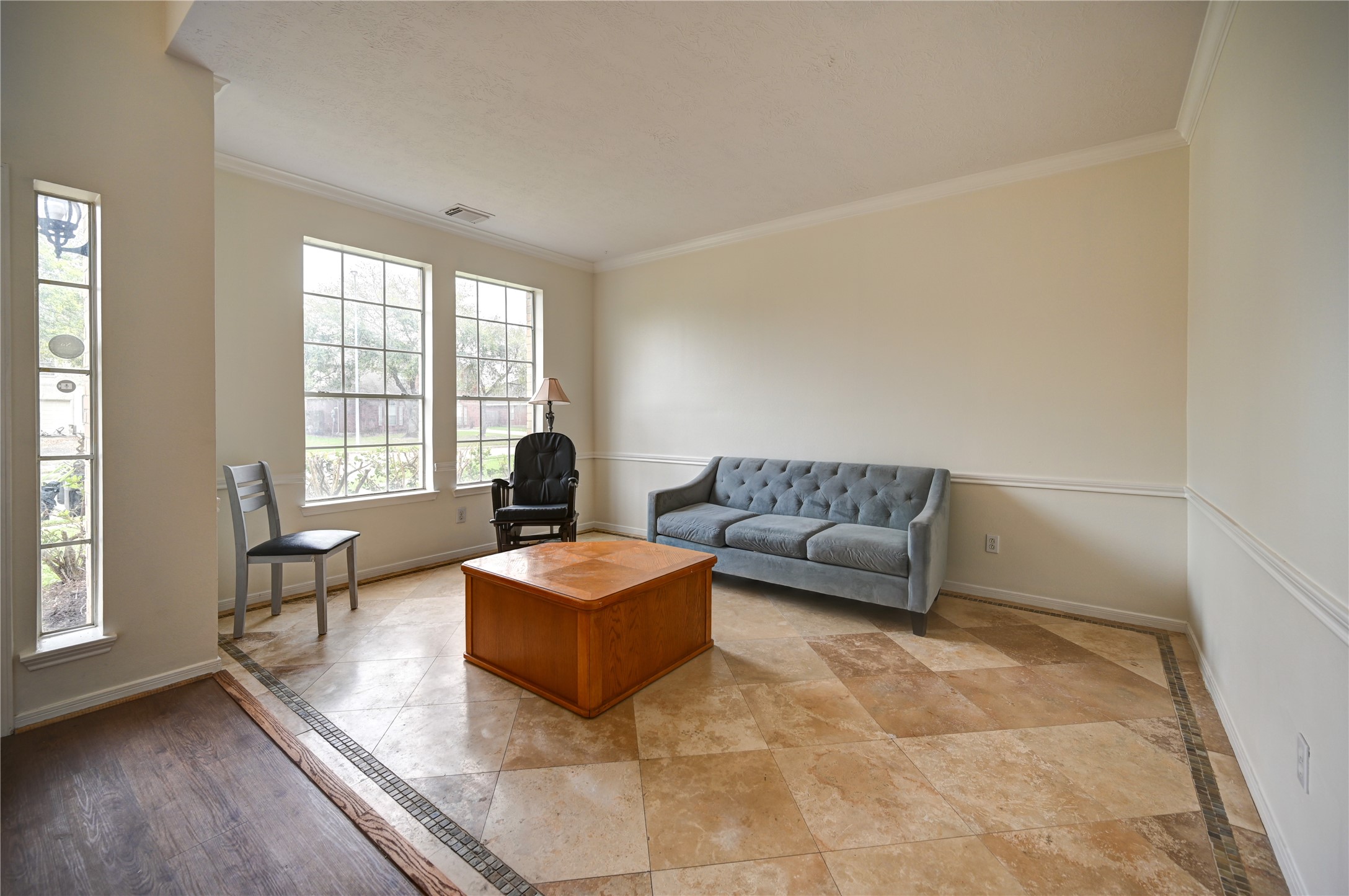 11906 Dinosaur Valley Drive Property Photo 24