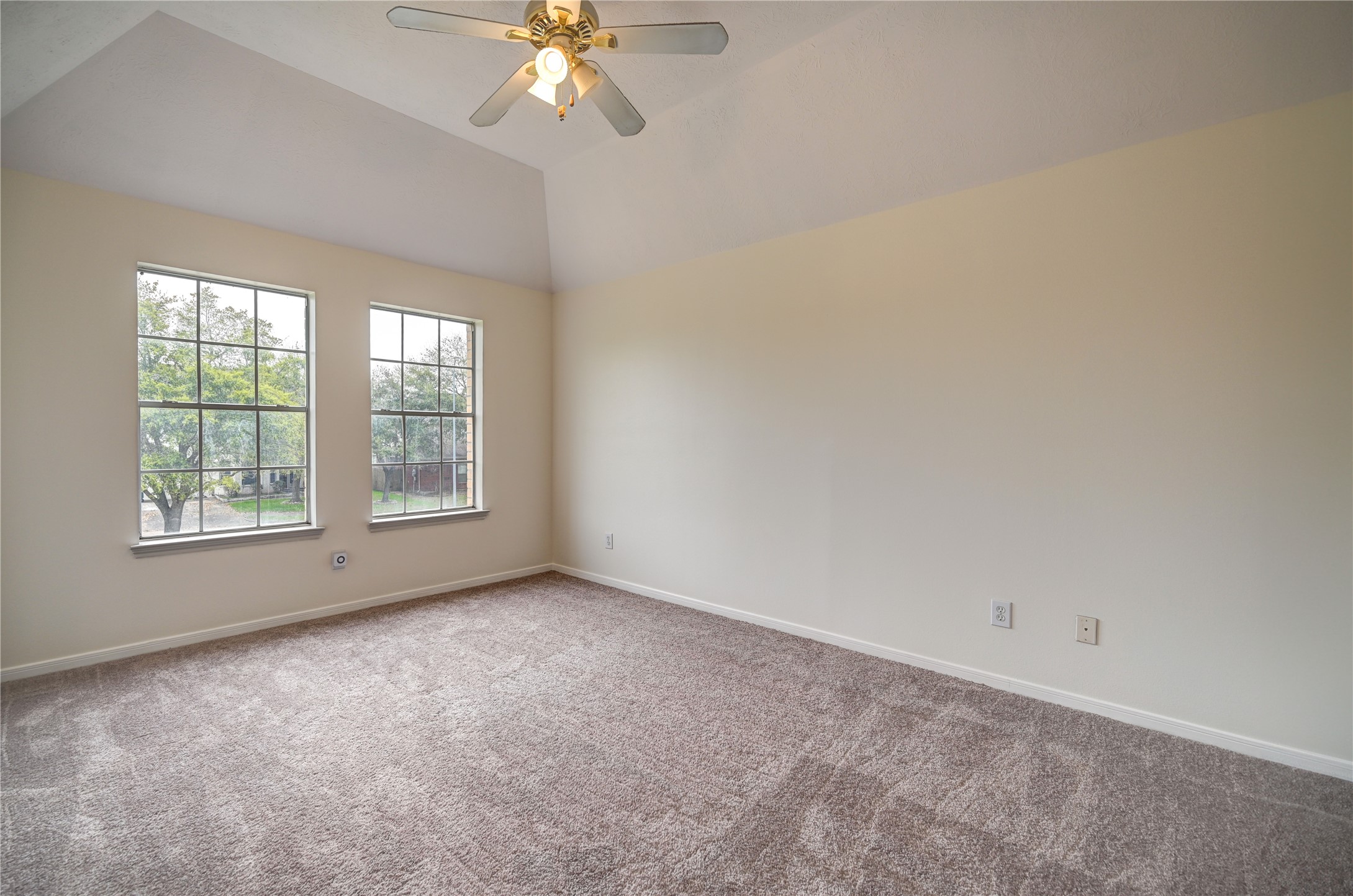 11906 Dinosaur Valley Drive Property Photo 27