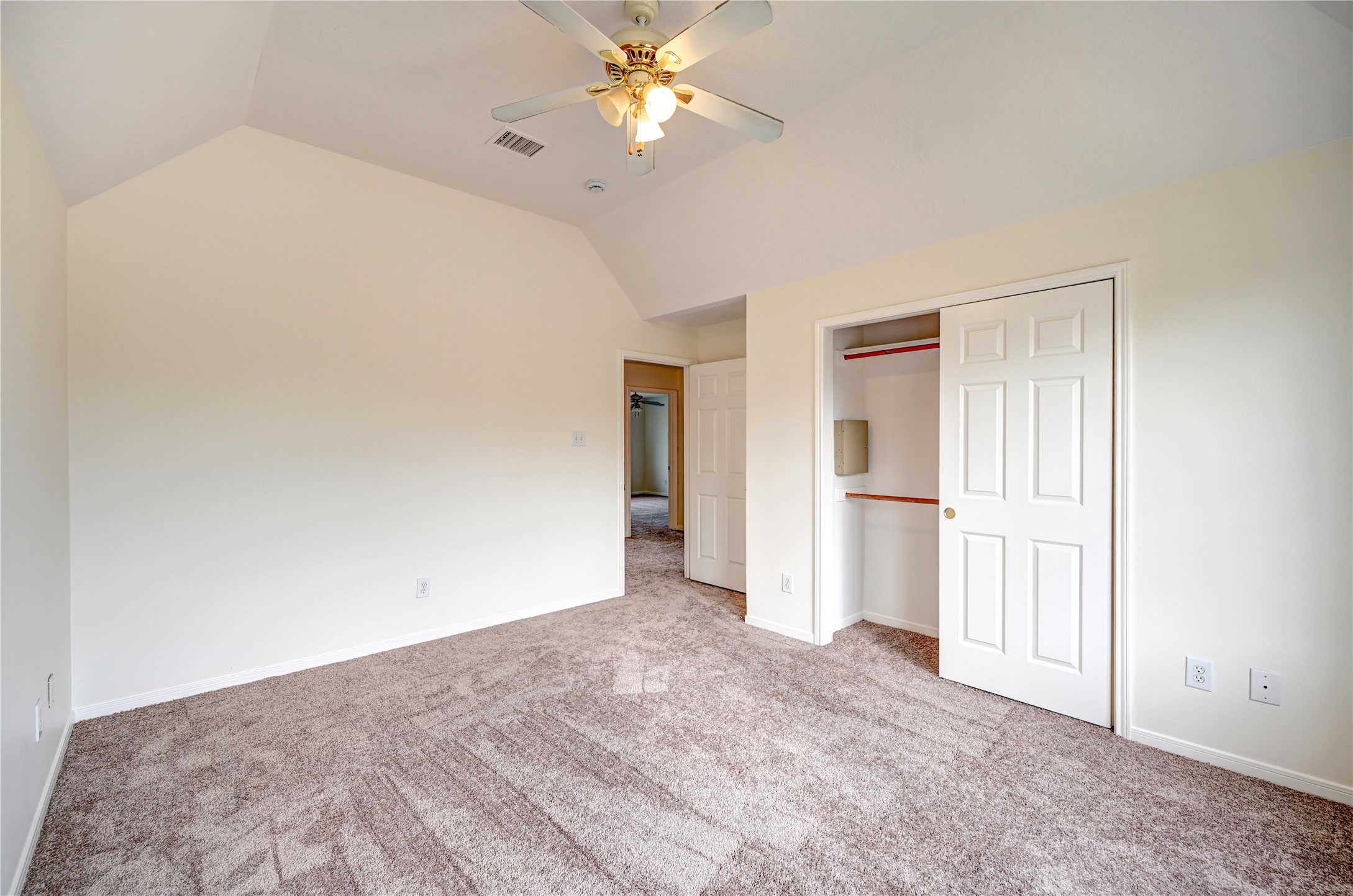 11906 Dinosaur Valley Drive Property Photo 28