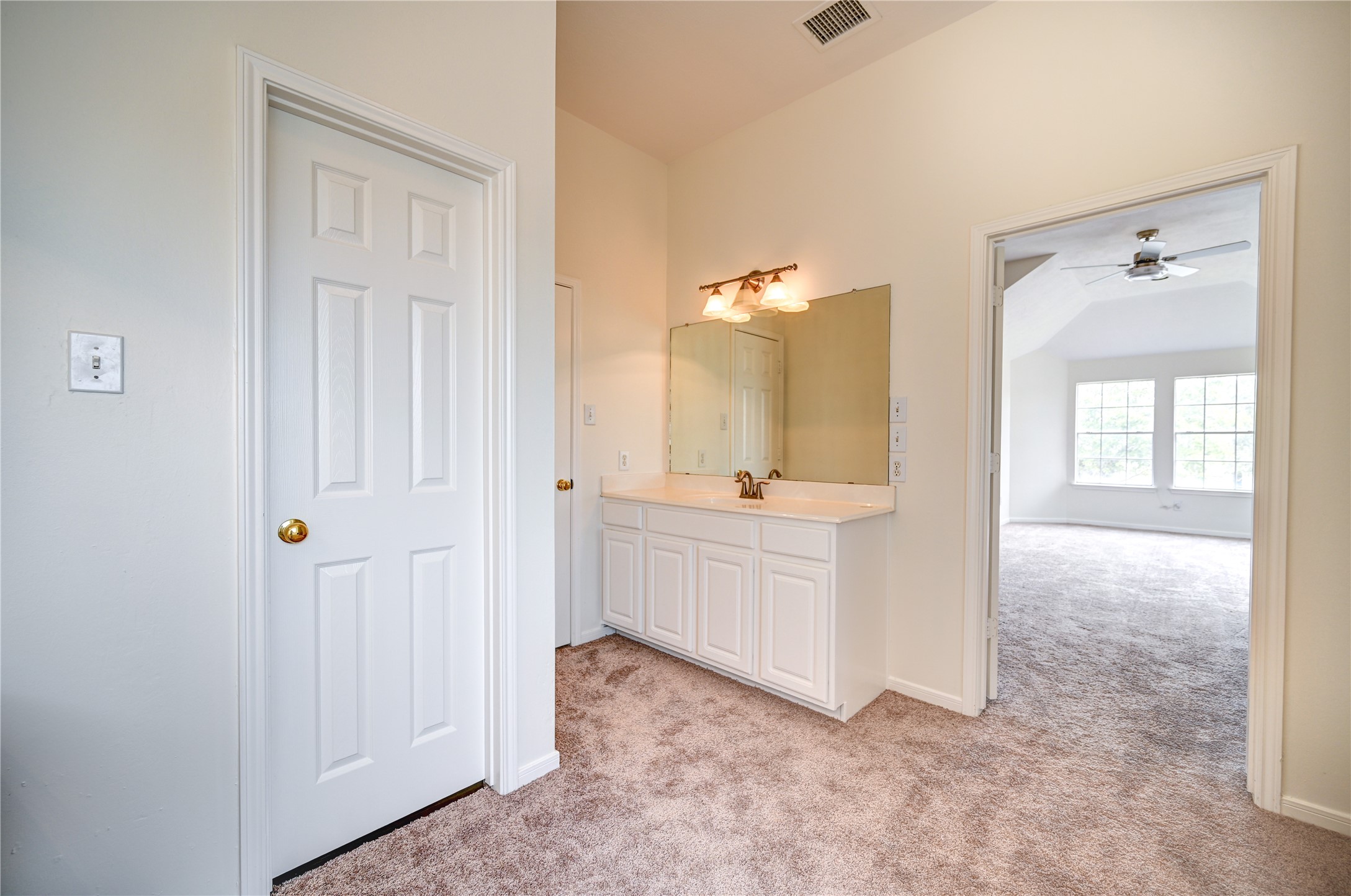 11906 Dinosaur Valley Drive Property Photo 35