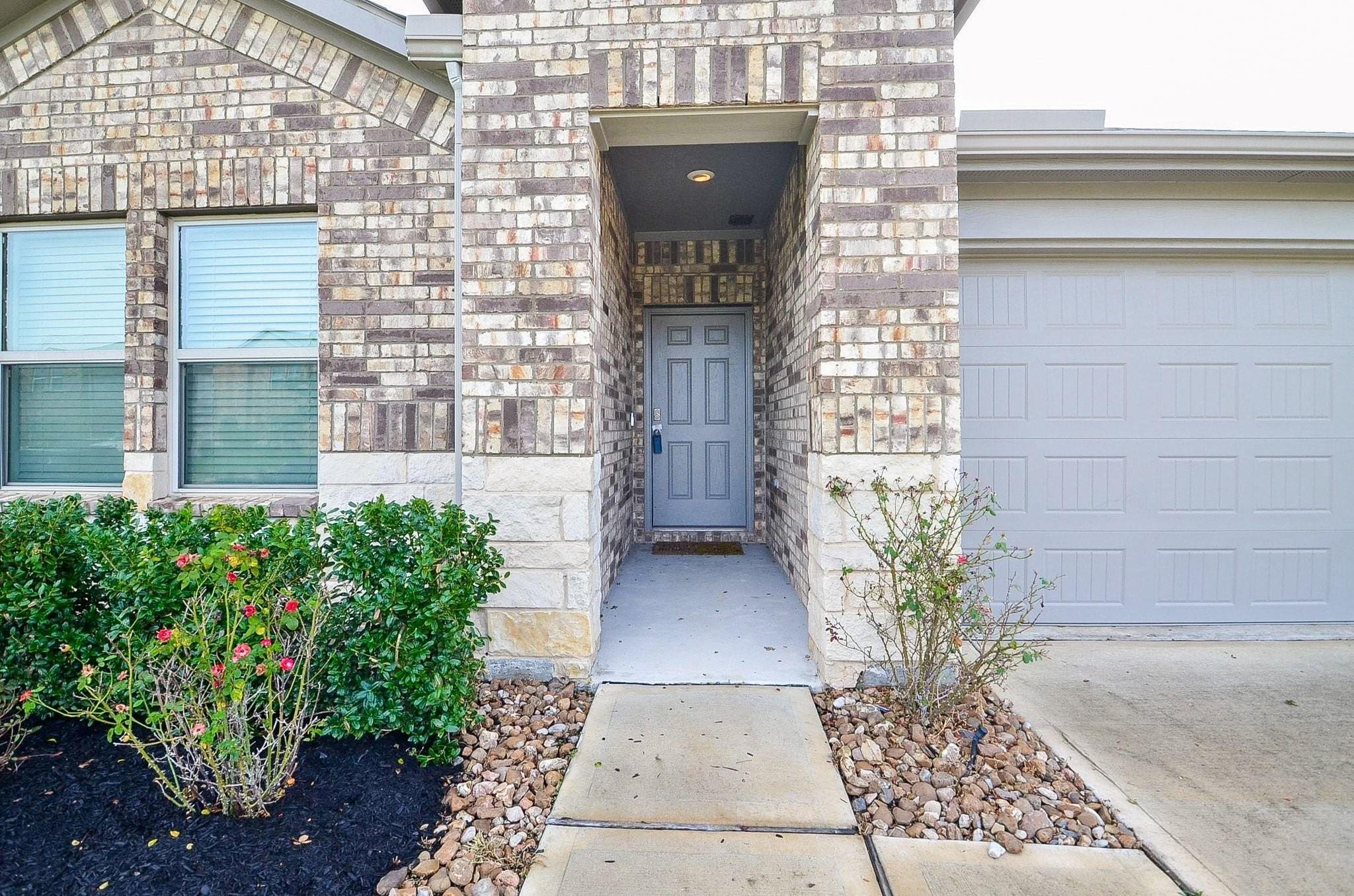 16006 Jordan Meadow Way Property Photo 3