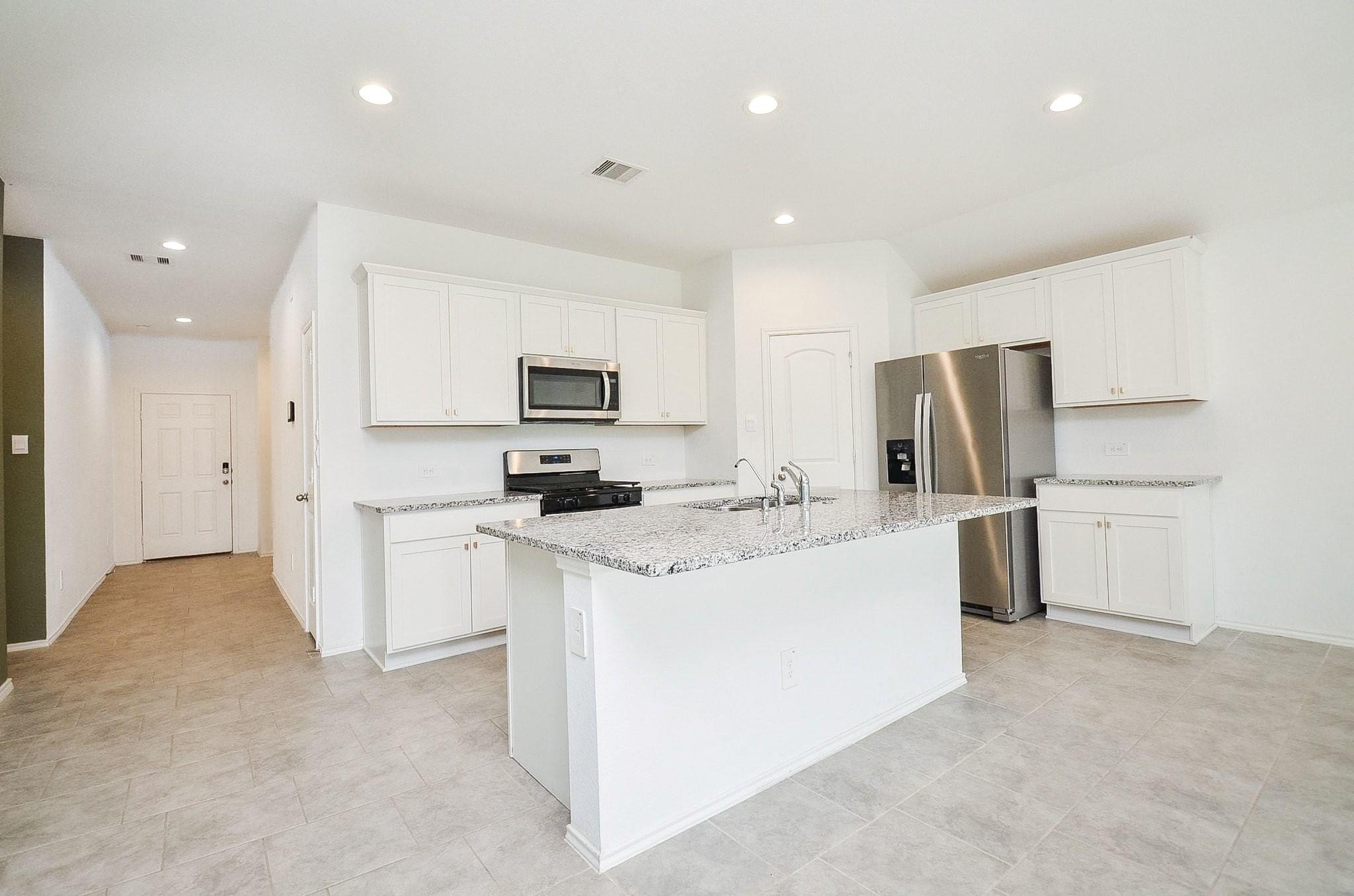 16006 Jordan Meadow Way Property Photo 7