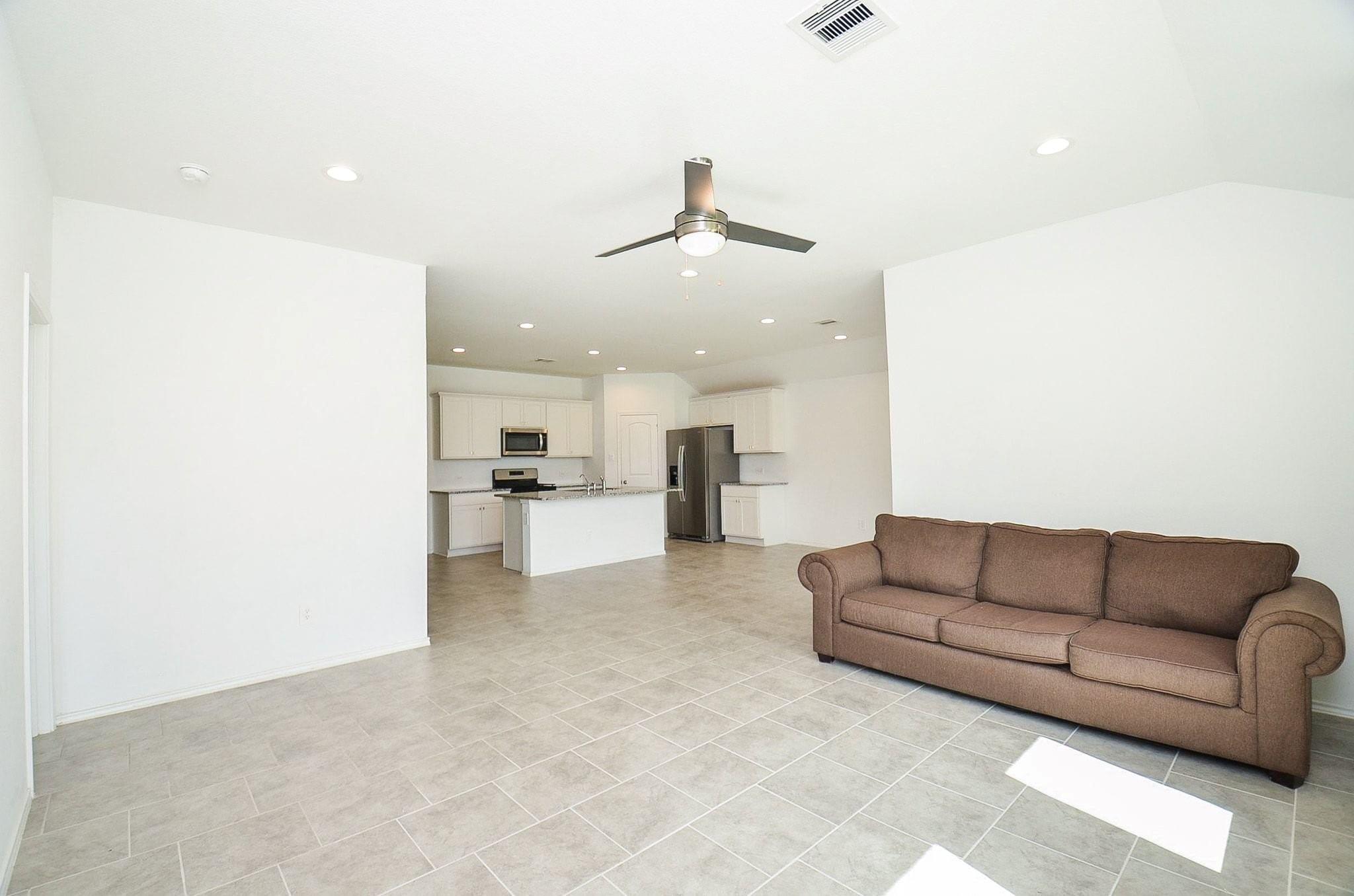 16006 Jordan Meadow Way Property Photo 14