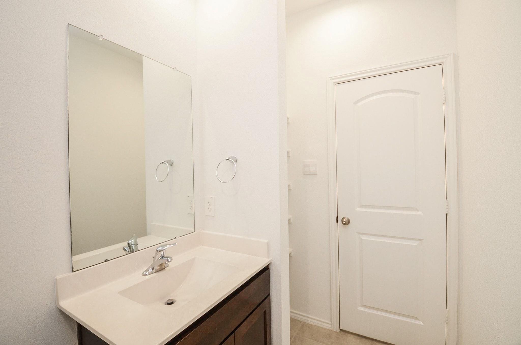 16006 Jordan Meadow Way Property Photo 23