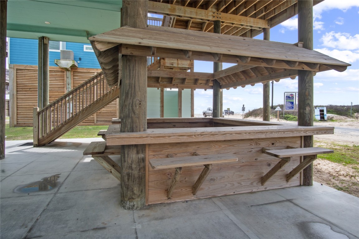 812 S Crystal Beach Road Property Photo 5