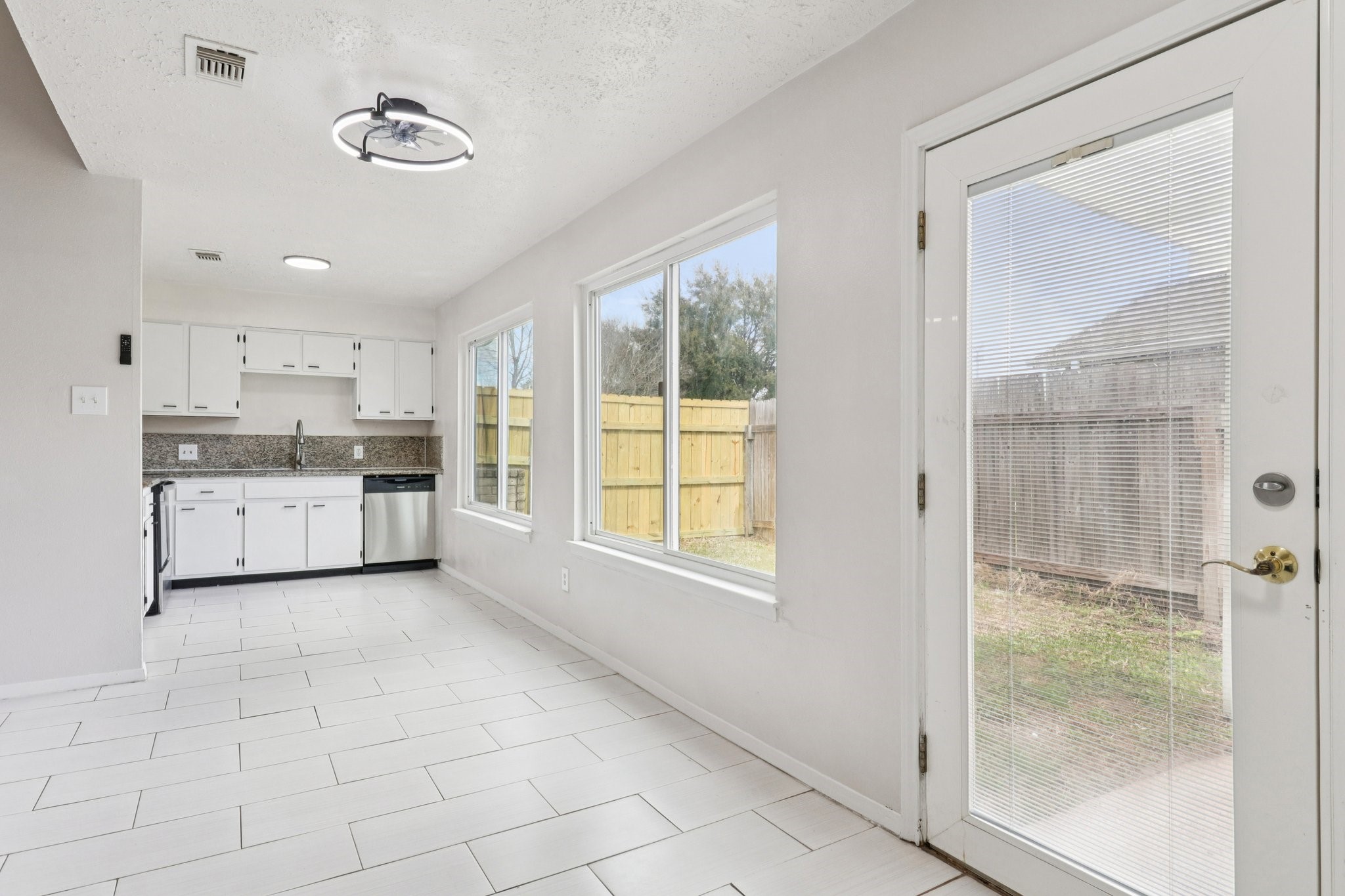 14067 Towneway Drive Property Photo 9