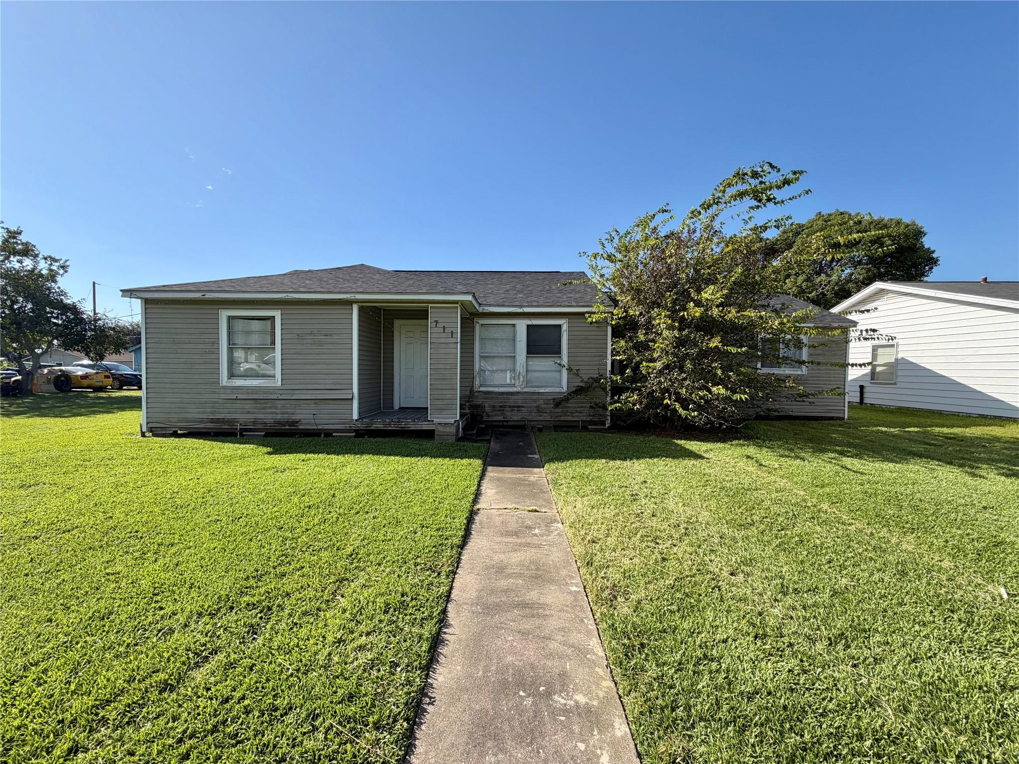 711 W 7th Street, Freeport Tx 77541 Property Photo 1