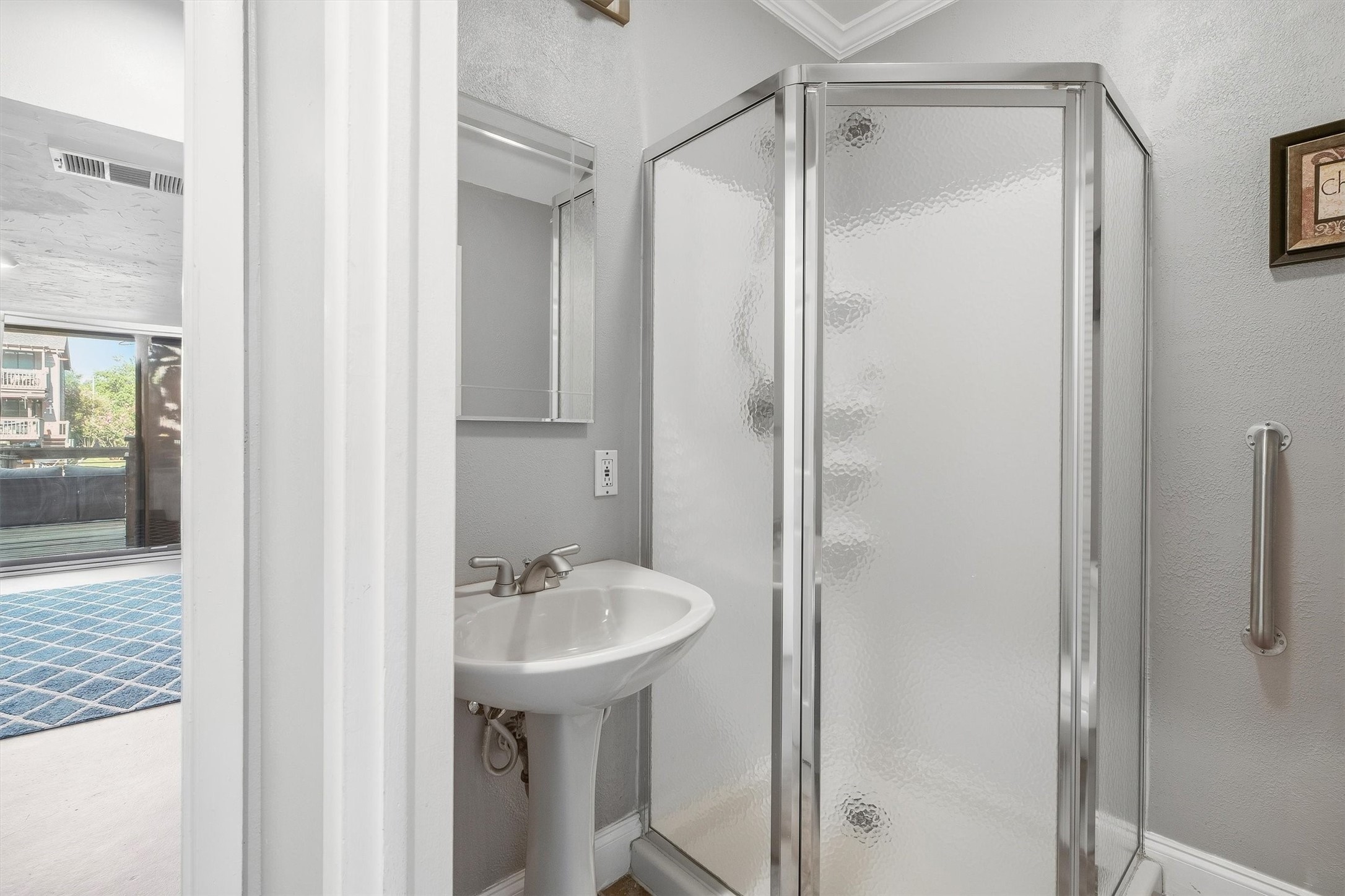 18217 Sandy Cove Property Photo 38