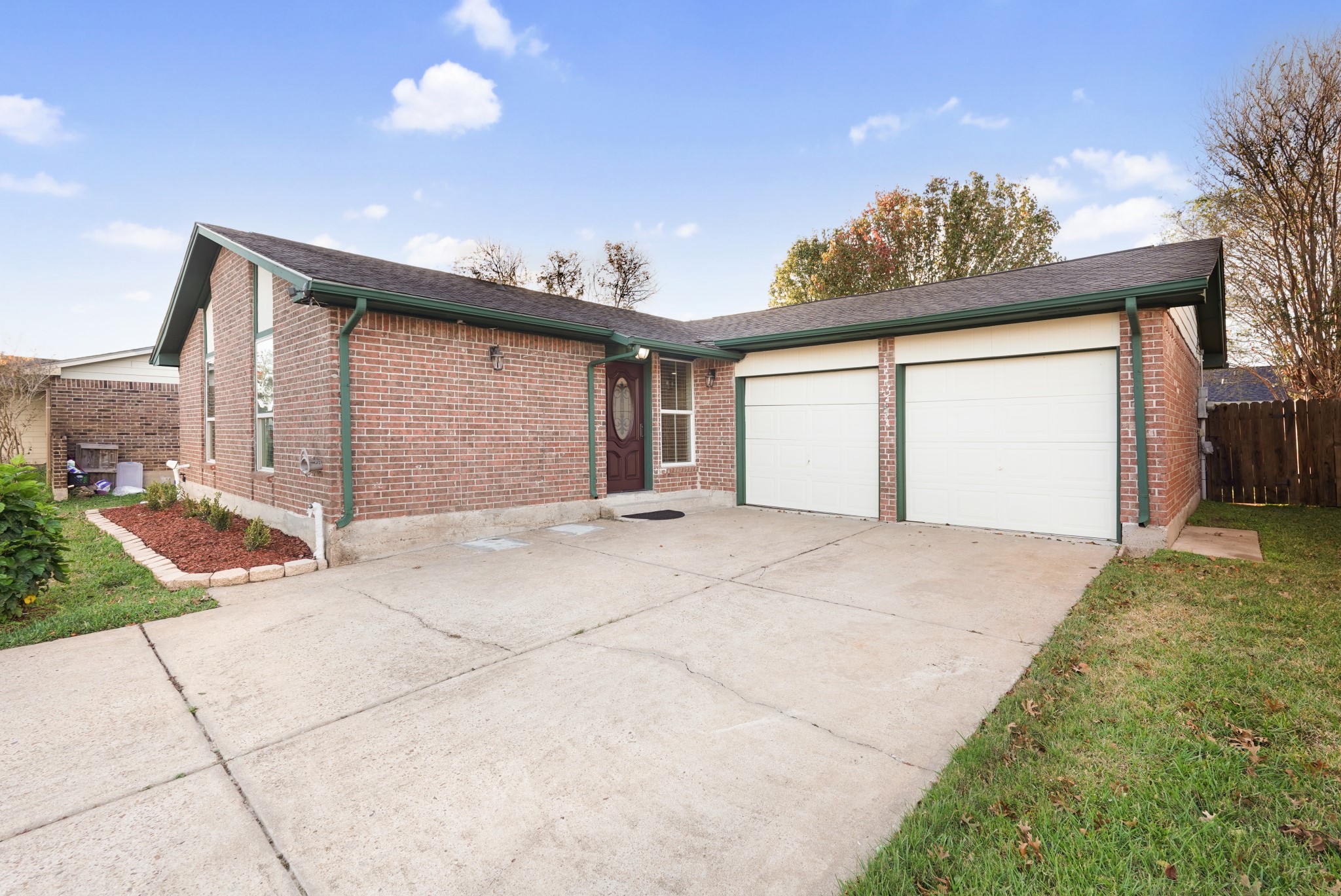 11611 Burlwood Drive Property Photo 3