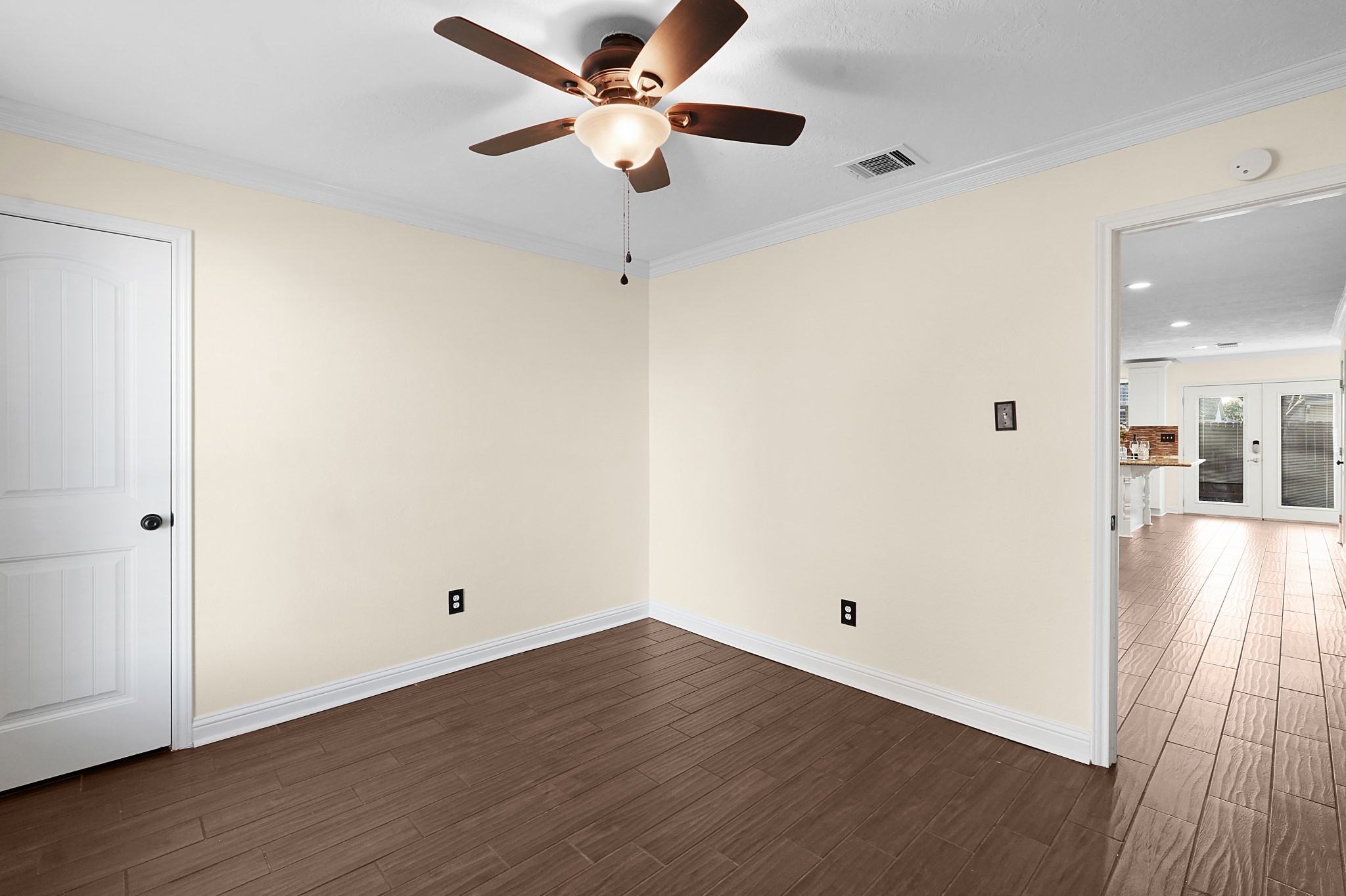 11611 Burlwood Drive Property Photo 9